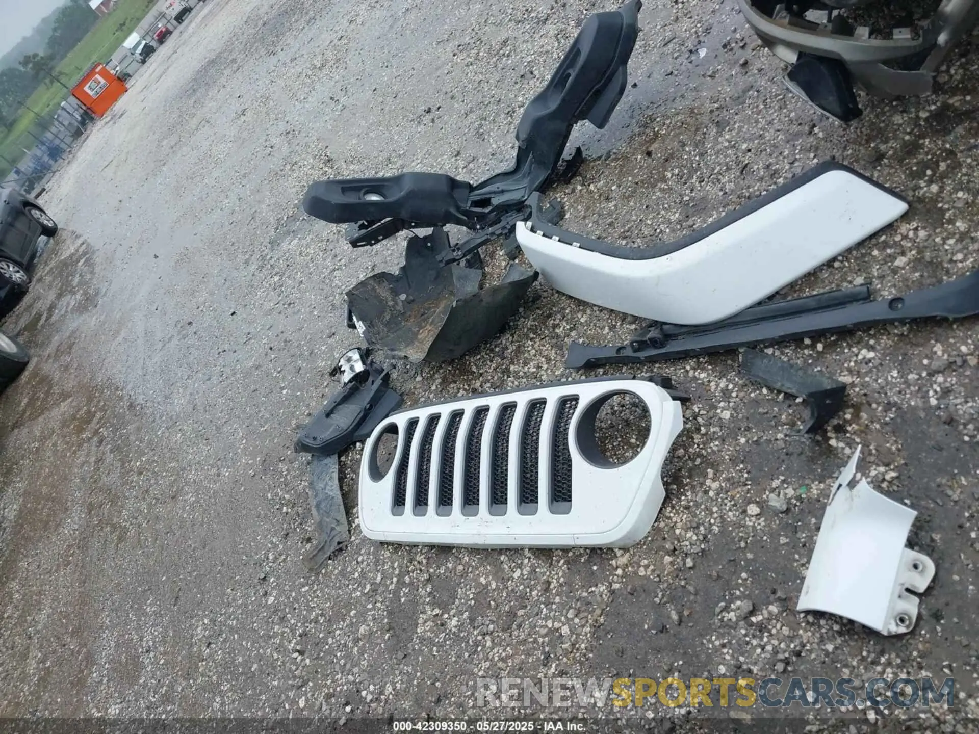12 Photograph of a damaged car 1C4HJXEN7LW213395 JEEP WRANGLER UNLIMITED 2020