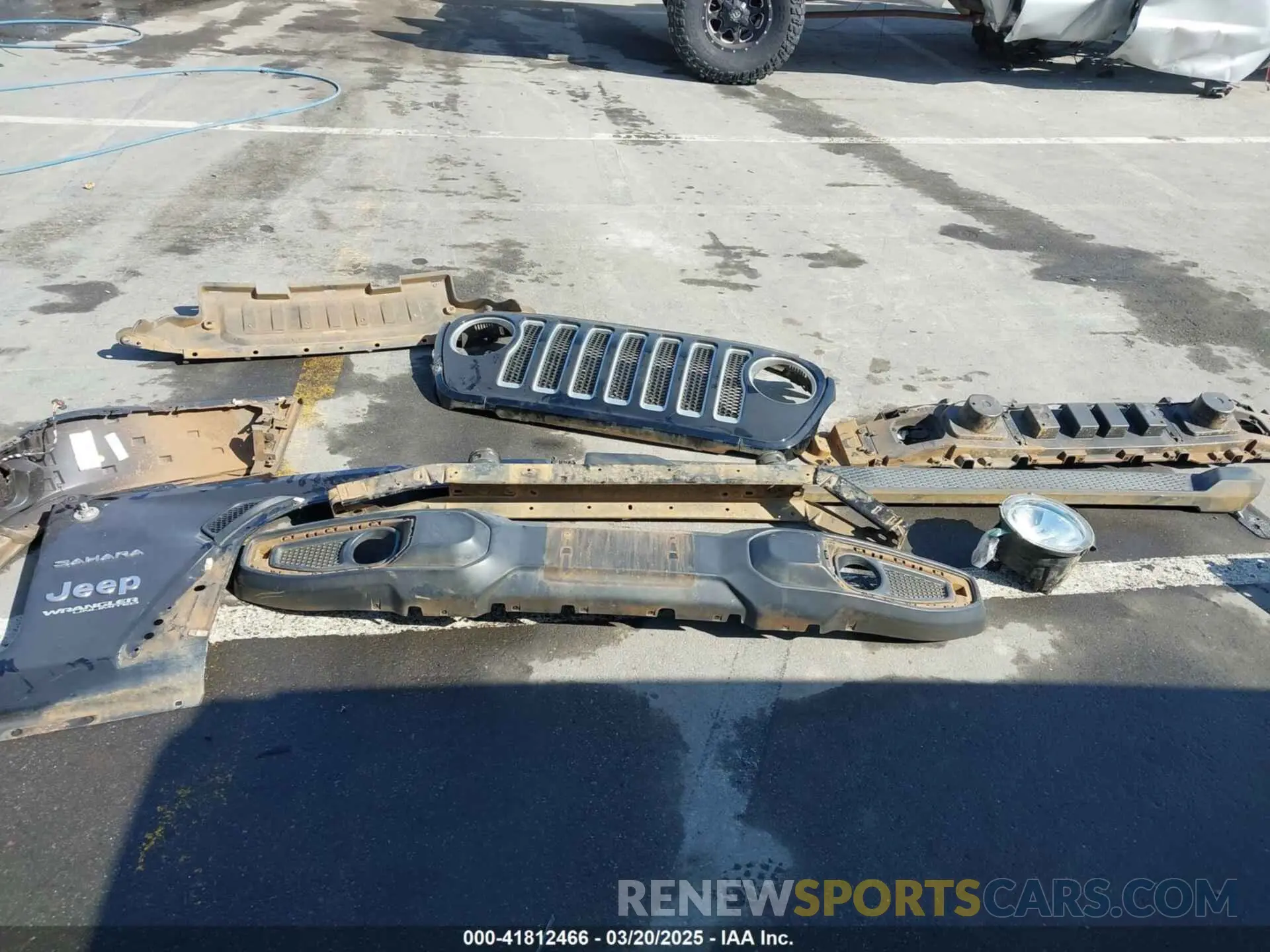 12 Photograph of a damaged car 1C4HJXEN7LW230214 JEEP WRANGLER UNLIMITED 2020