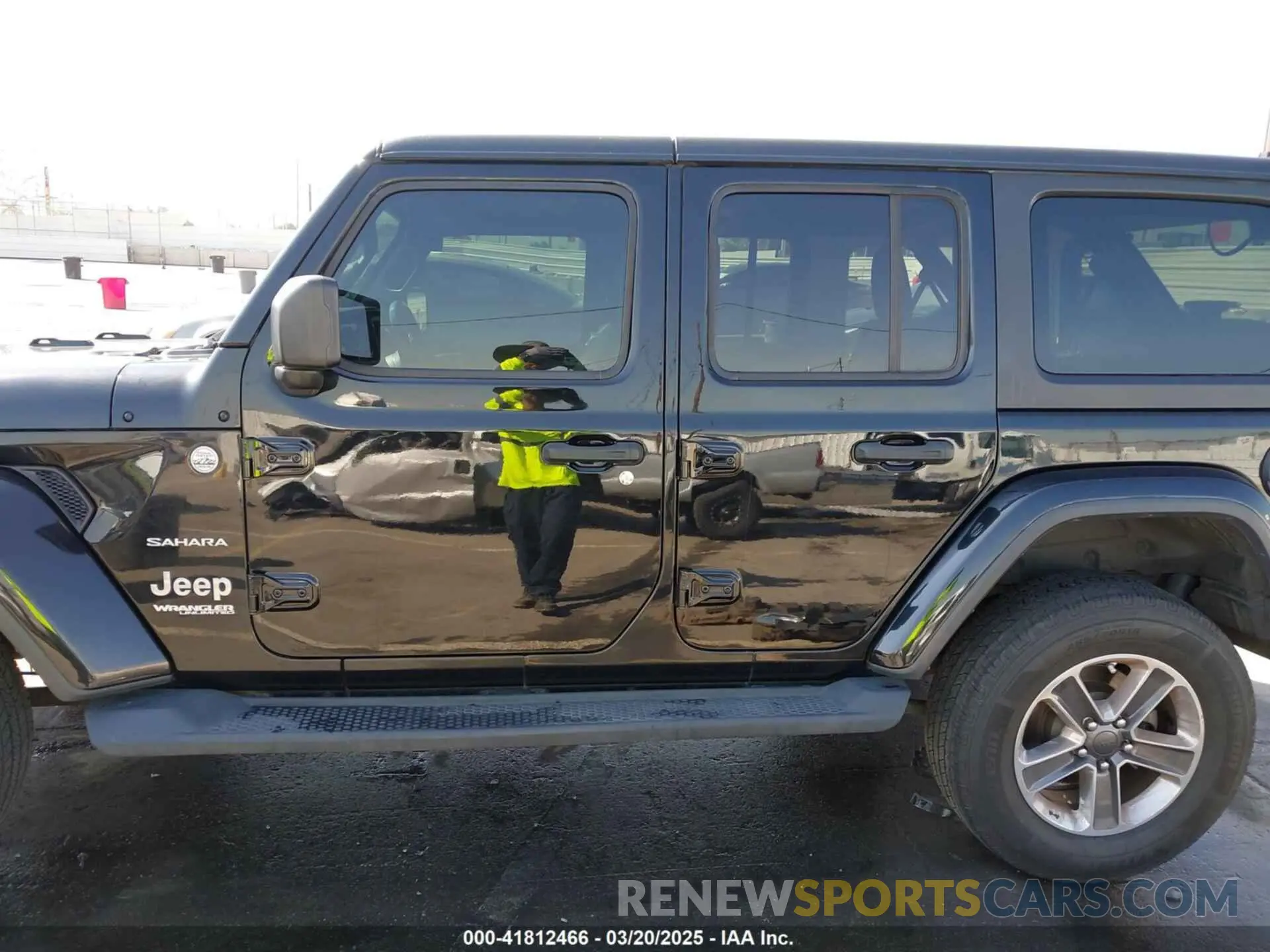 15 Photograph of a damaged car 1C4HJXEN7LW230214 JEEP WRANGLER UNLIMITED 2020