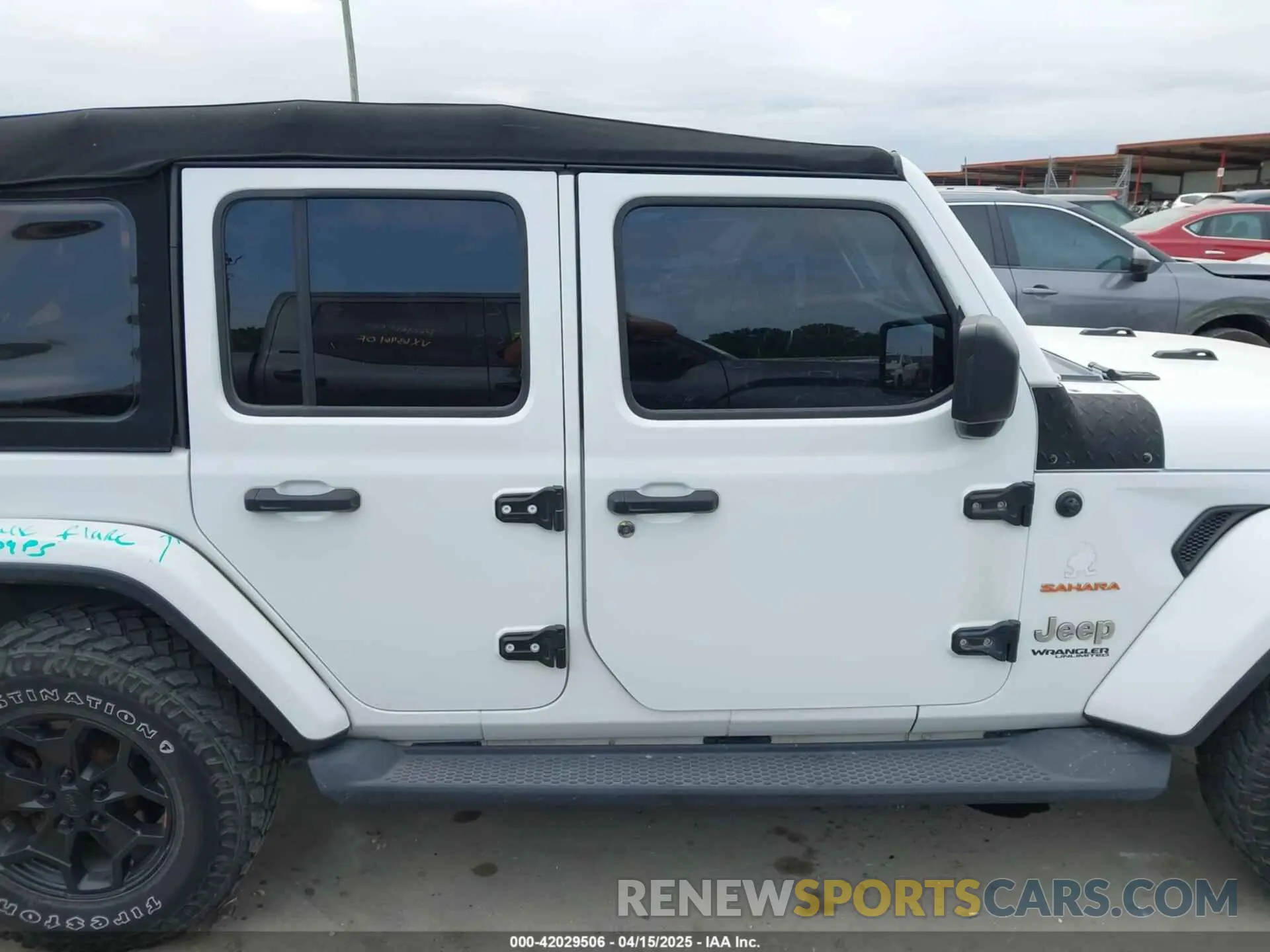 13 Photograph of a damaged car 1C4HJXENXLW148851 JEEP WRANGLER UNLIMITED 2020
