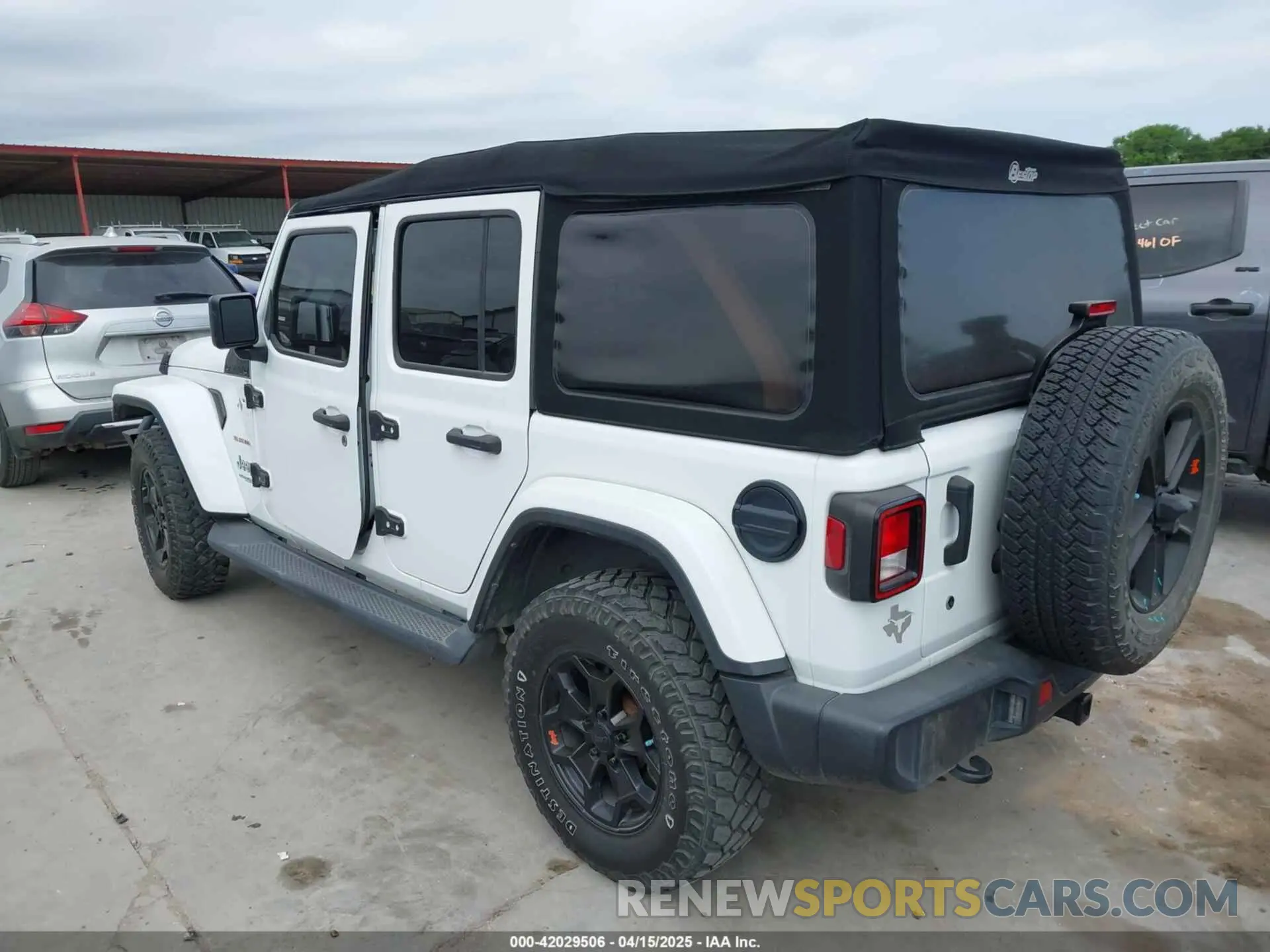 3 Photograph of a damaged car 1C4HJXENXLW148851 JEEP WRANGLER UNLIMITED 2020
