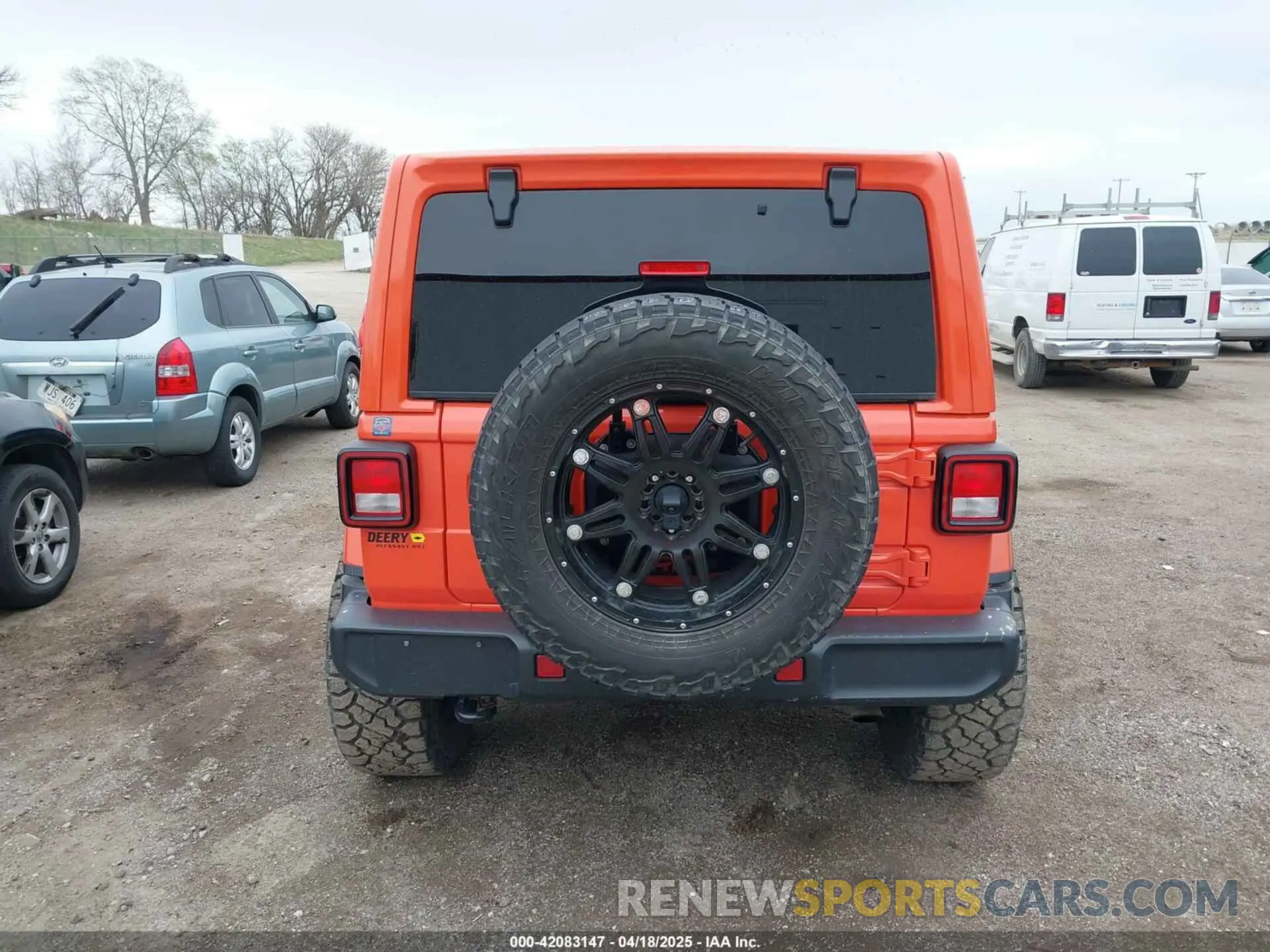17 Photograph of a damaged car 1C4HJXENXLW231194 JEEP WRANGLER UNLIMITED 2020