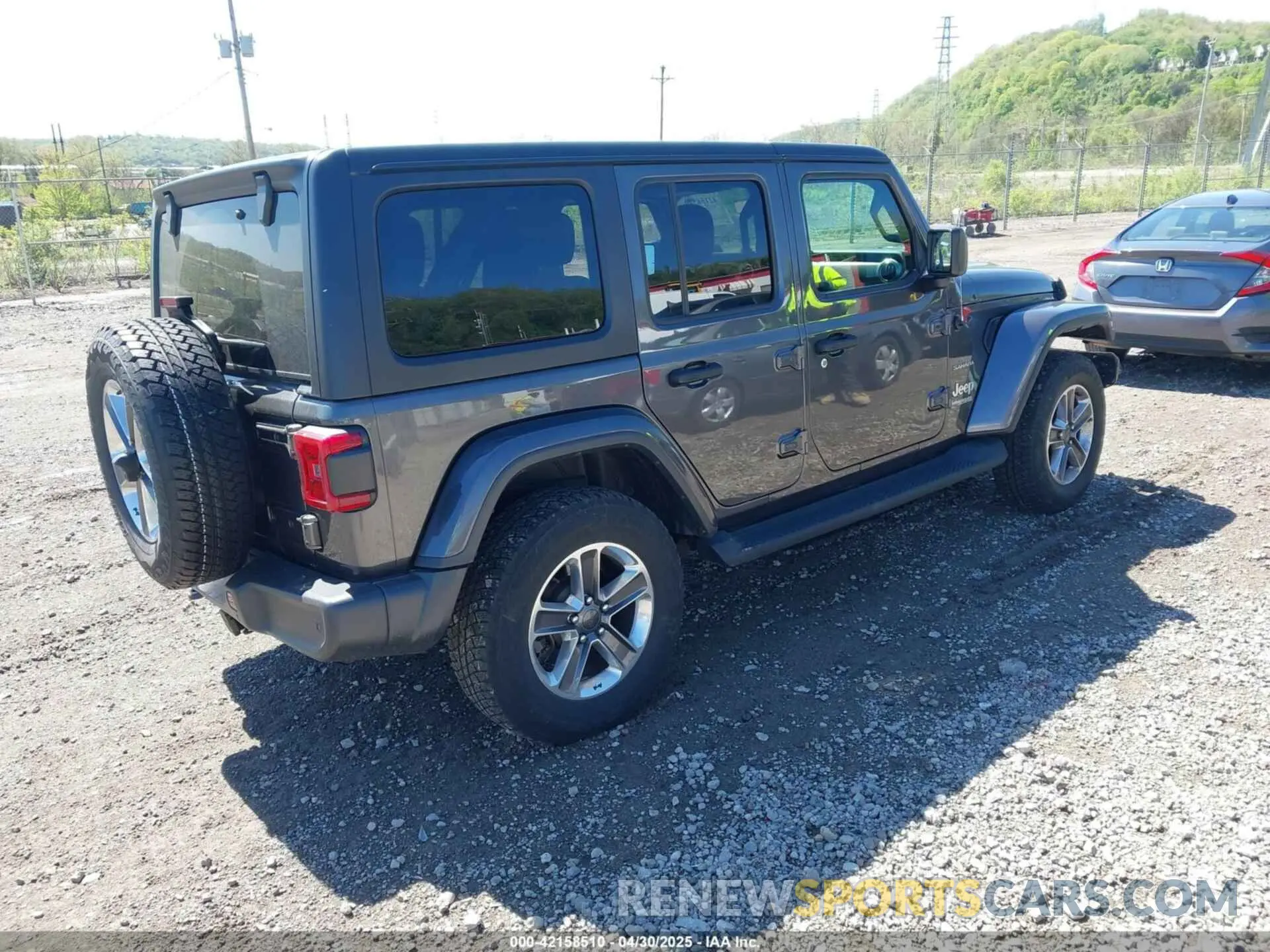 4 Photograph of a damaged car 1C4HJXENXLW263966 JEEP WRANGLER UNLIMITED 2020