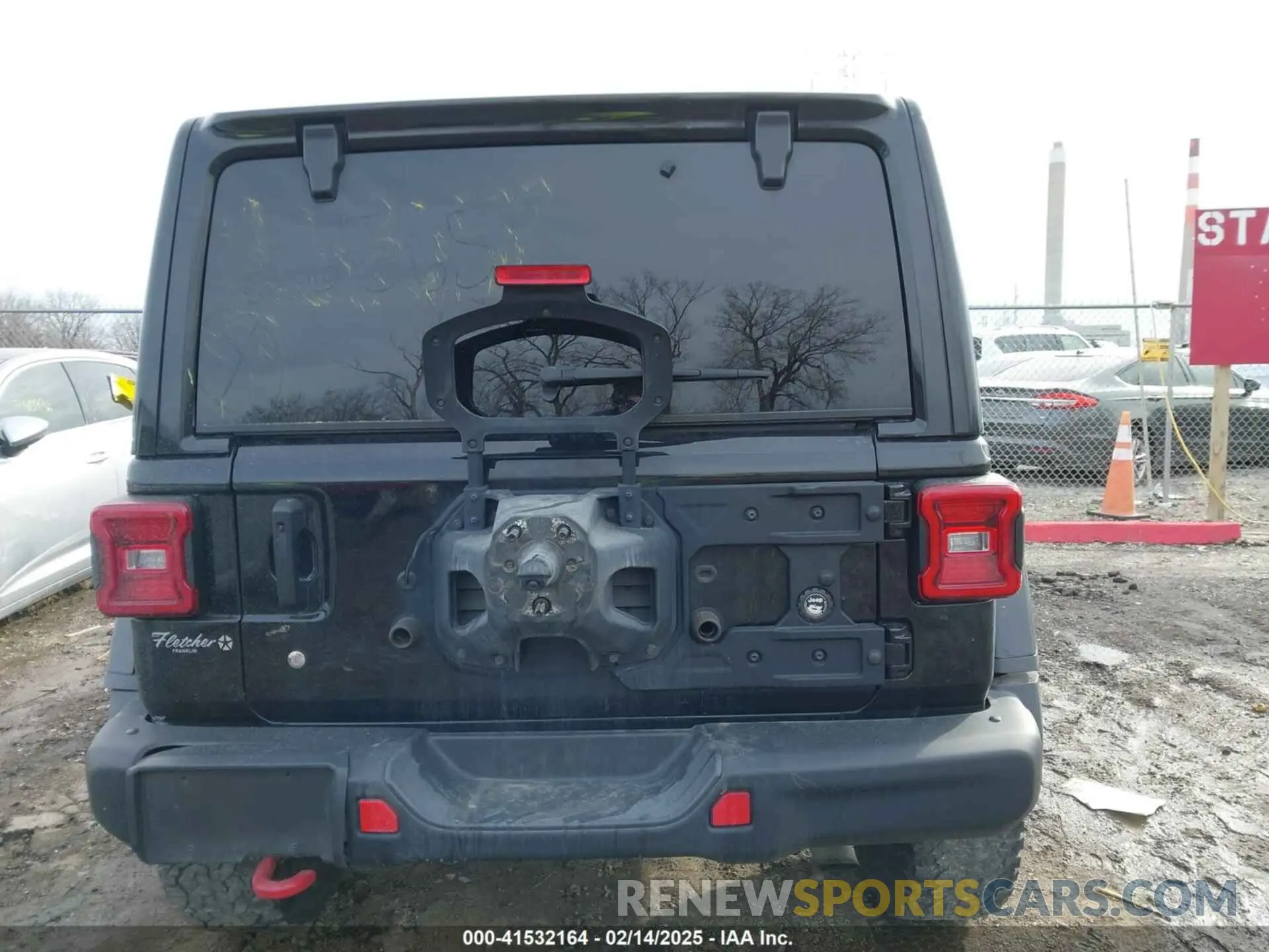 17 Photograph of a damaged car 1C4HJXFN0LW265658 JEEP WRANGLER UNLIMITED 2020