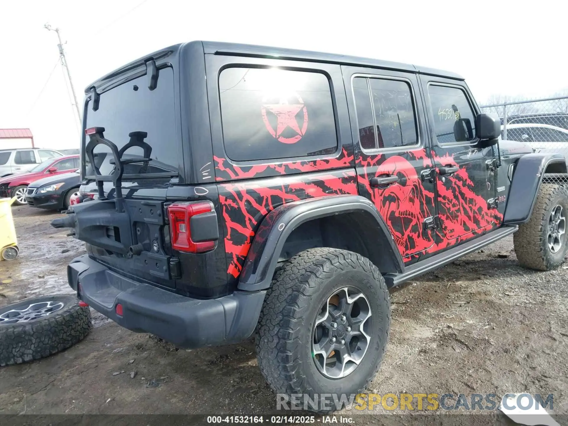 4 Photograph of a damaged car 1C4HJXFN0LW265658 JEEP WRANGLER UNLIMITED 2020