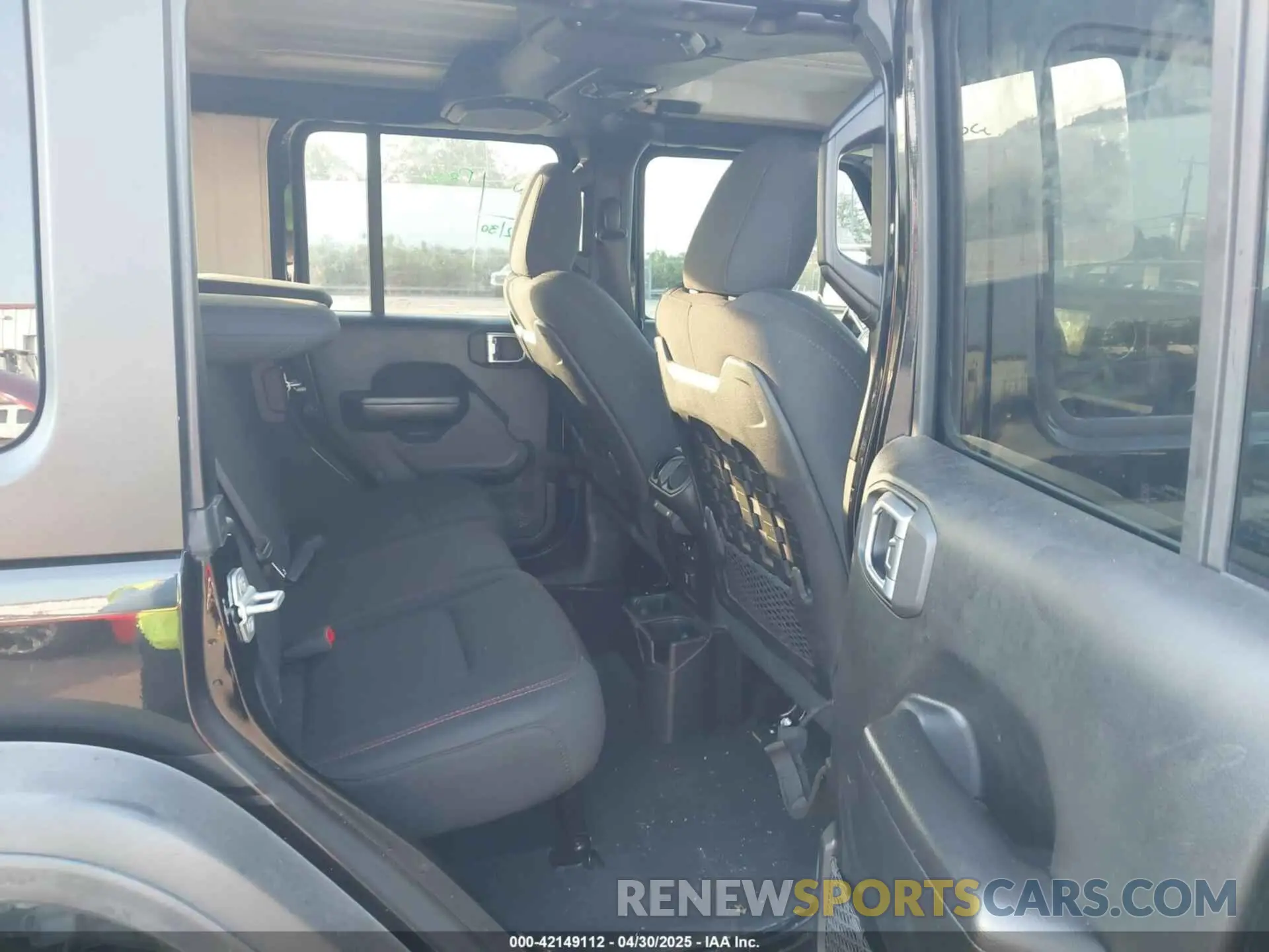 8 Photograph of a damaged car 1C4HJXFN1LW115137 JEEP WRANGLER UNLIMITED 2020