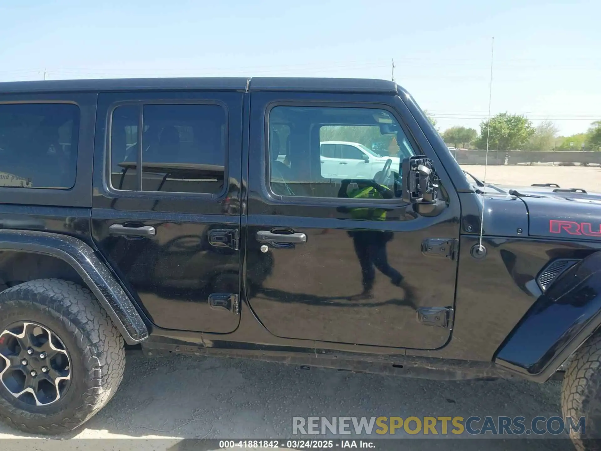 13 Photograph of a damaged car 1C4HJXFN9LW253511 JEEP WRANGLER UNLIMITED 2020