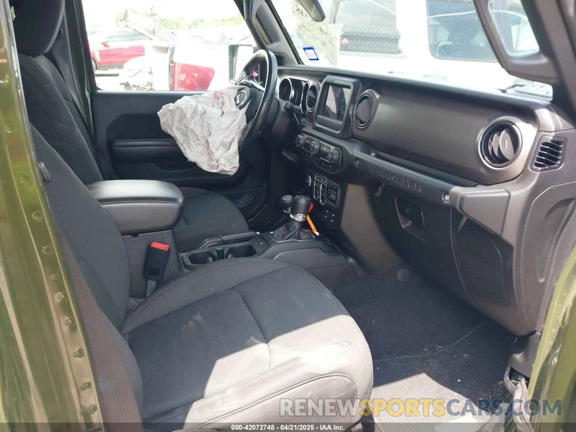 5 Photograph of a damaged car 1C4HJXDG0MW510836 JEEP WRANGLER UNLIMITED 2021