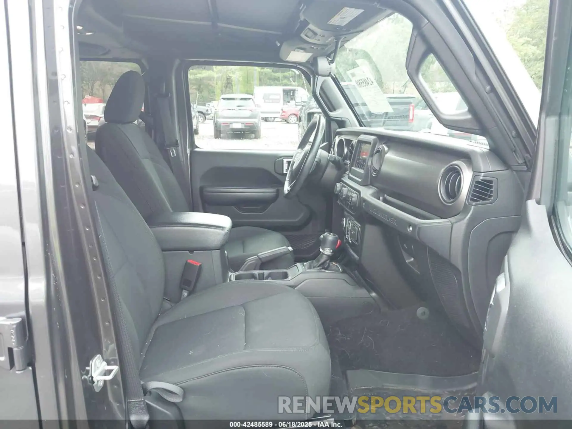 5 Photograph of a damaged car 1C4HJXDG0MW532061 JEEP WRANGLER UNLIMITED 2021