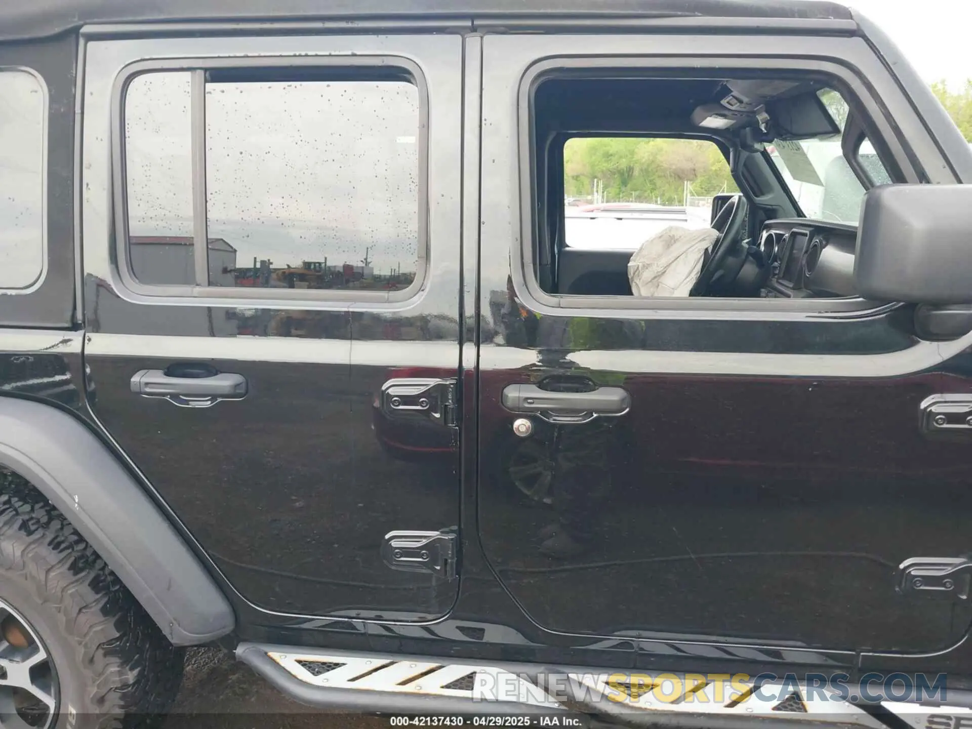 13 Photograph of a damaged car 1C4HJXDG0MW788779 JEEP WRANGLER UNLIMITED 2021