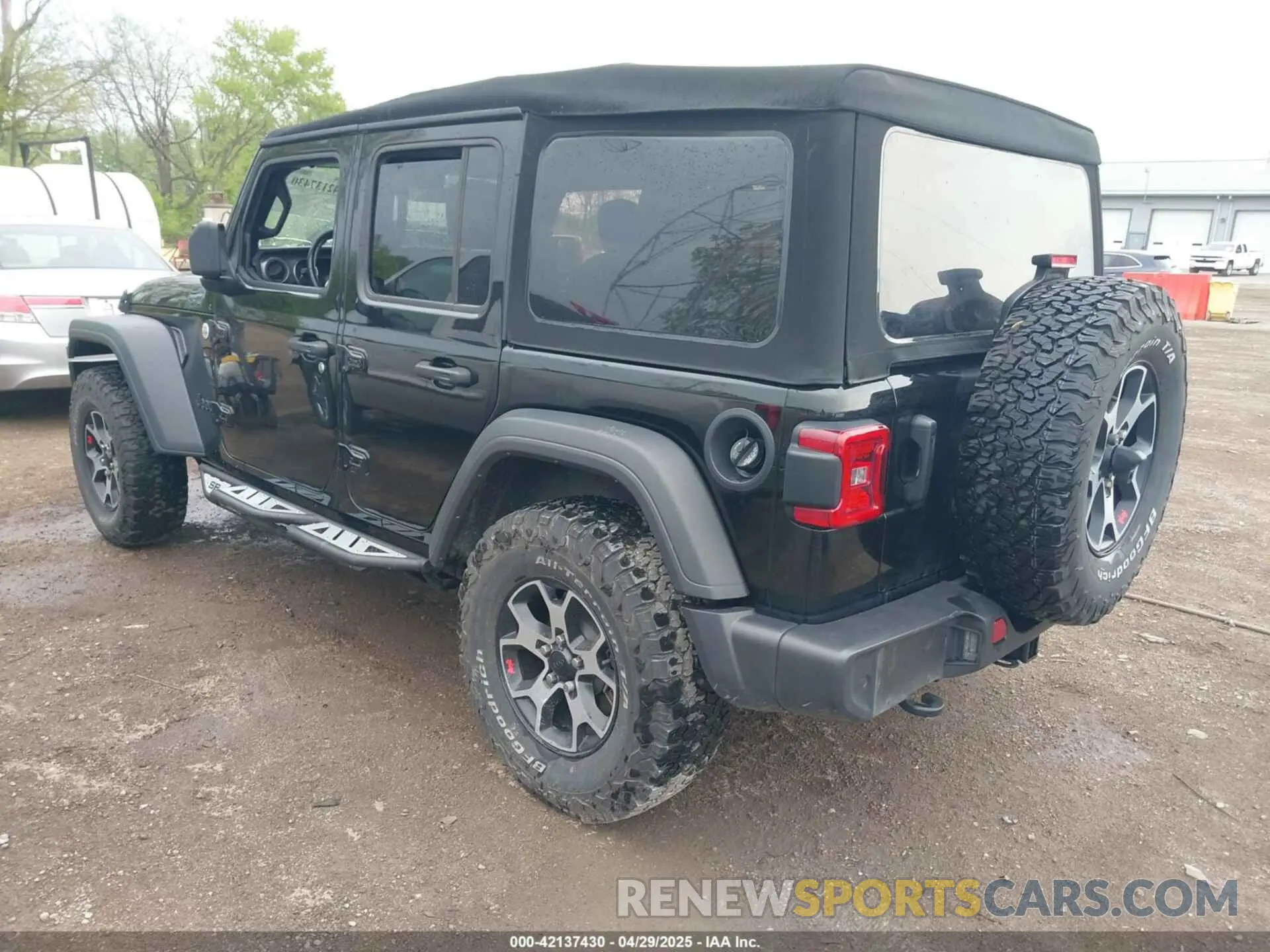 3 Photograph of a damaged car 1C4HJXDG0MW788779 JEEP WRANGLER UNLIMITED 2021