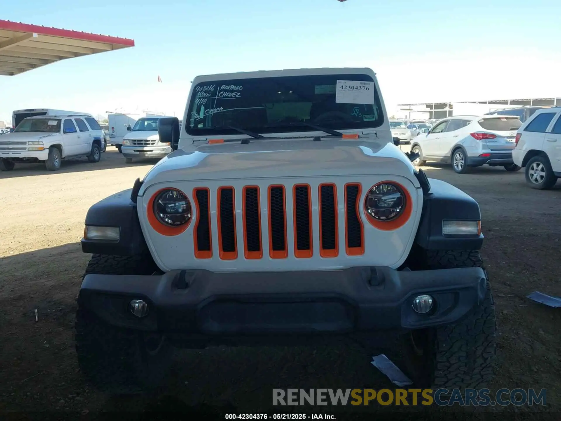 12 Photograph of a damaged car 1C4HJXDG2MW575235 JEEP WRANGLER UNLIMITED 2021
