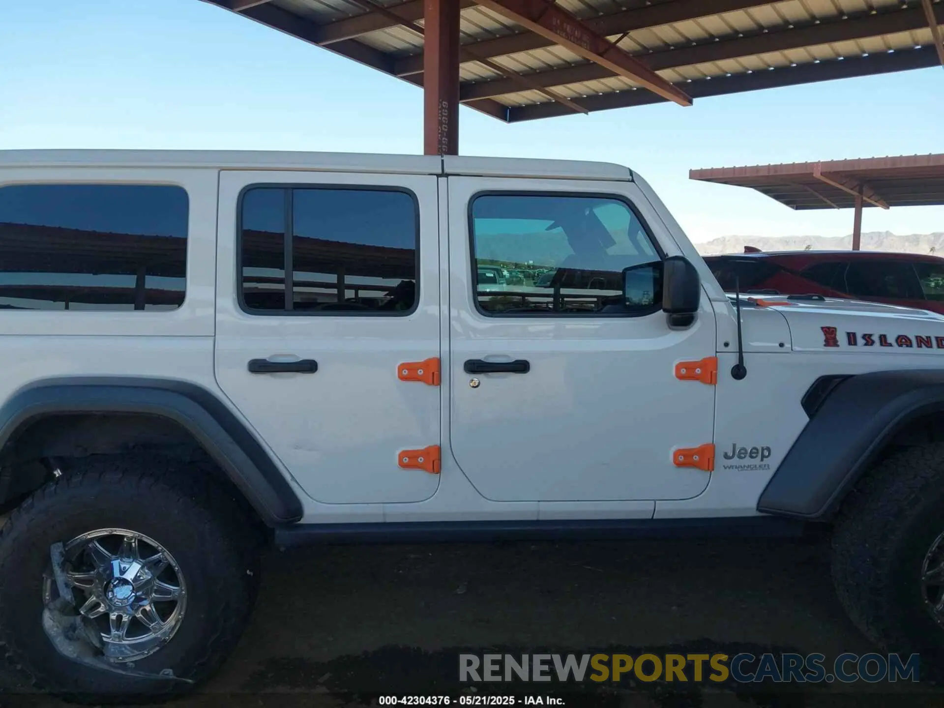 13 Photograph of a damaged car 1C4HJXDG2MW575235 JEEP WRANGLER UNLIMITED 2021