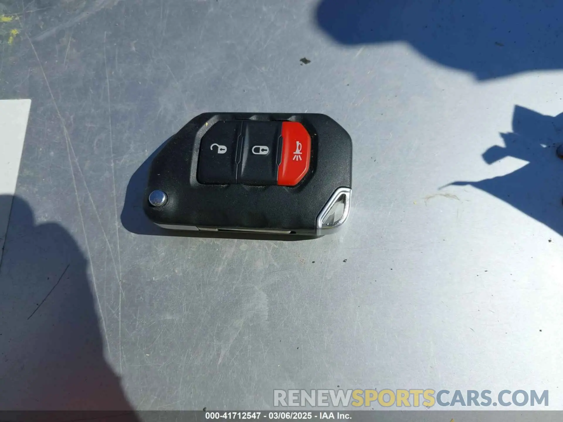 11 Photograph of a damaged car 1C4HJXDG2MW814413 JEEP WRANGLER UNLIMITED 2021