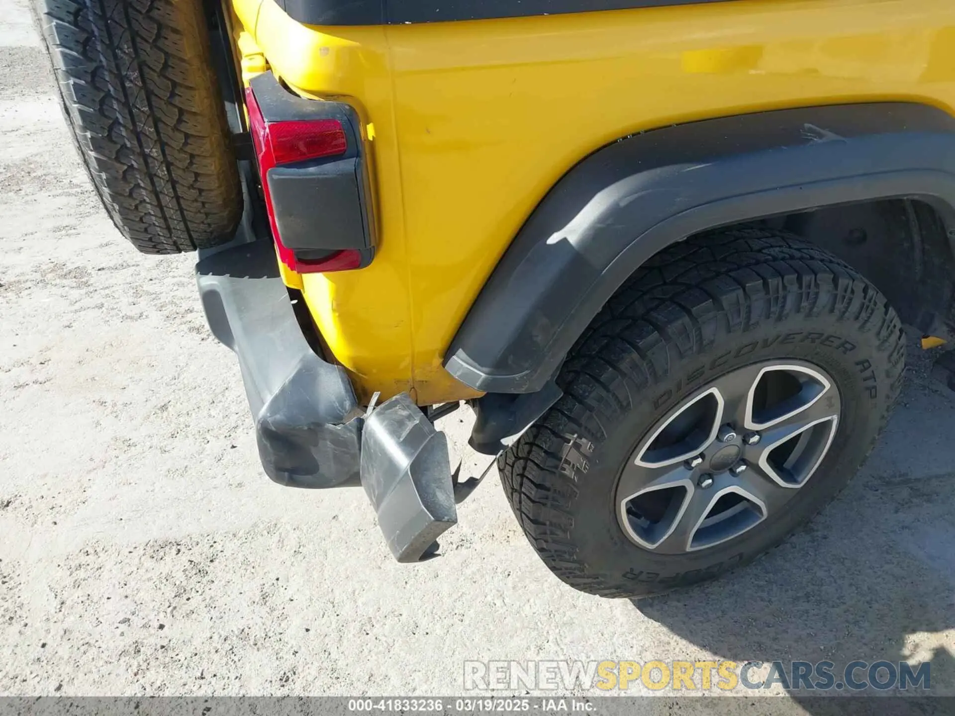 16 Photograph of a damaged car 1C4HJXDG4MW532399 JEEP WRANGLER UNLIMITED 2021