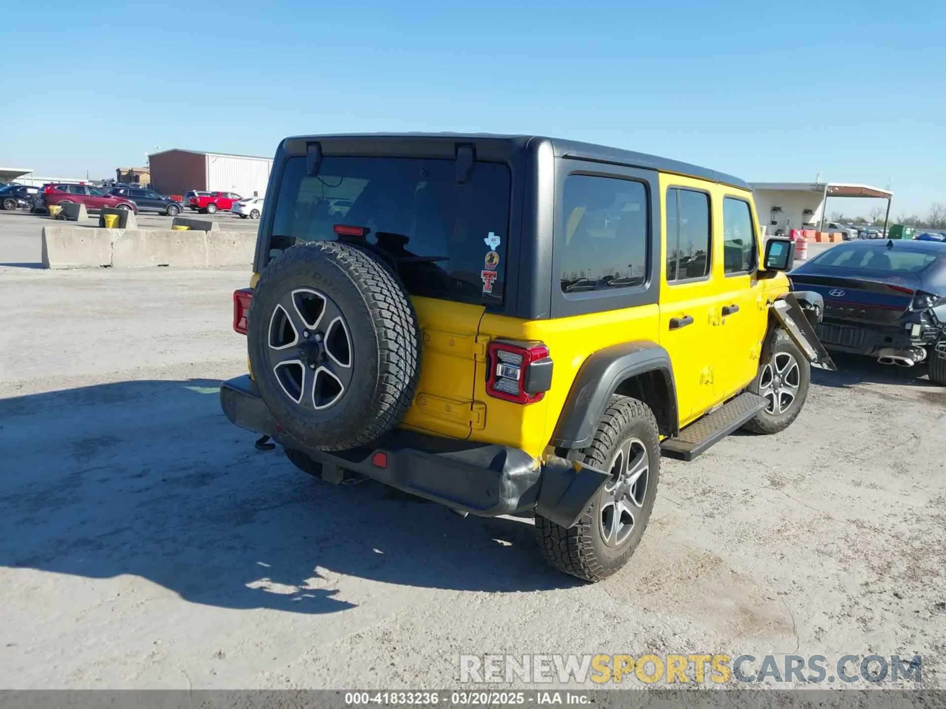 4 Photograph of a damaged car 1C4HJXDG4MW532399 JEEP WRANGLER UNLIMITED 2021