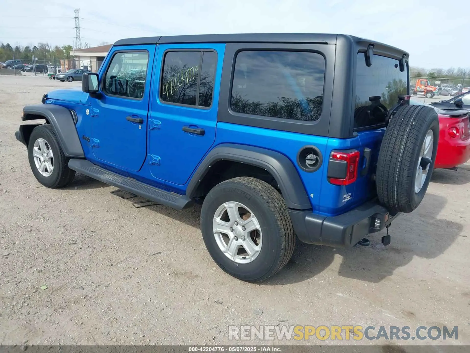 3 Photograph of a damaged car 1C4HJXDG4MW743151 JEEP WRANGLER UNLIMITED 2021