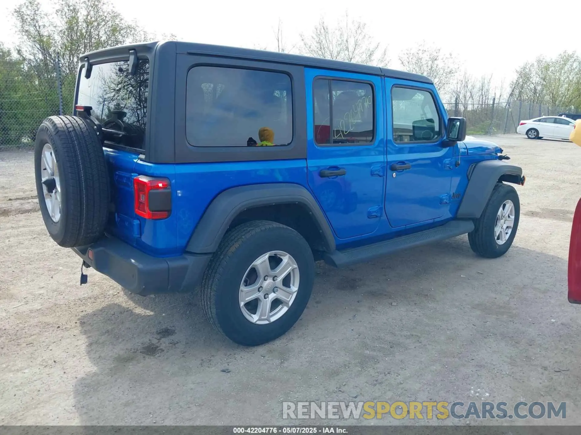 4 Photograph of a damaged car 1C4HJXDG4MW743151 JEEP WRANGLER UNLIMITED 2021