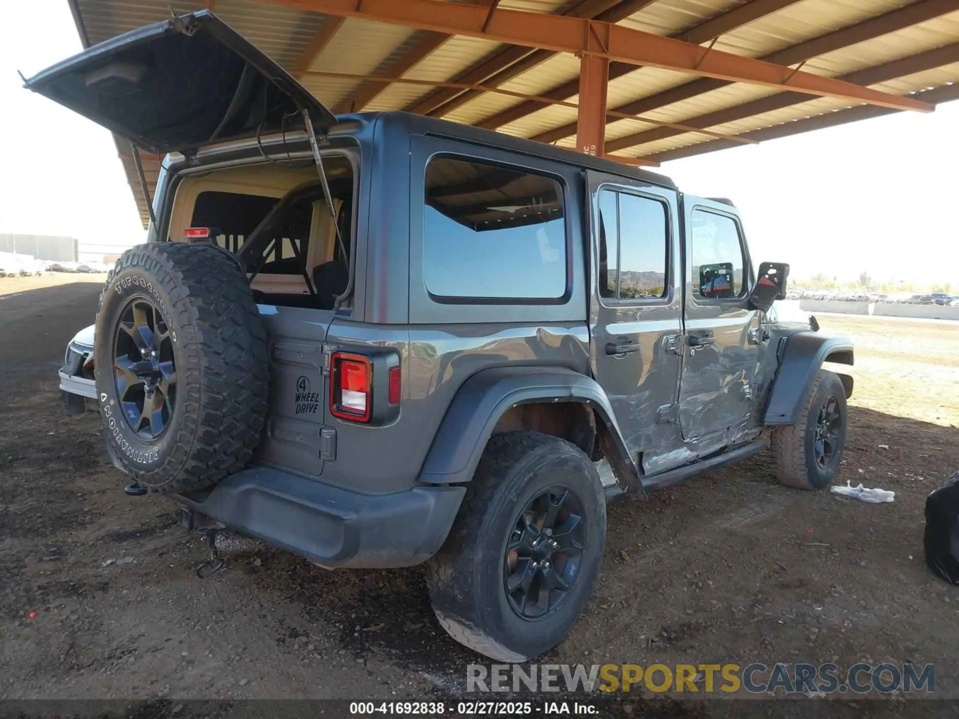 4 Photograph of a damaged car 1C4HJXDG5MW695014 JEEP WRANGLER UNLIMITED 2021