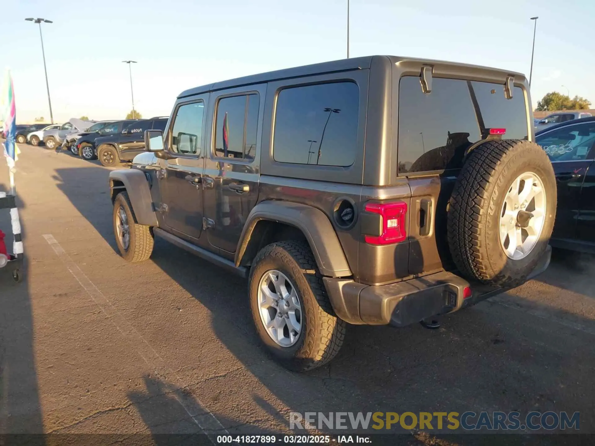 3 Photograph of a damaged car 1C4HJXDG7MW583315 JEEP WRANGLER UNLIMITED 2021
