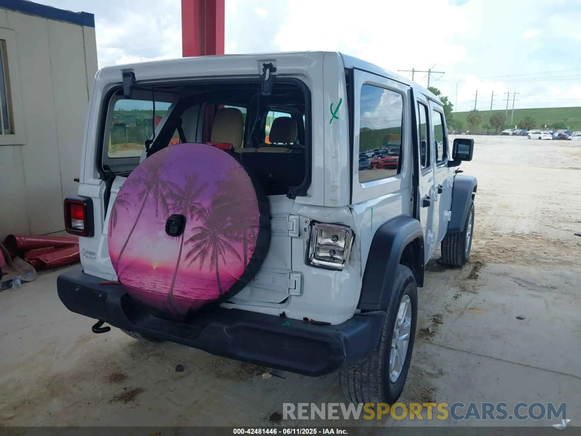 4 Photograph of a damaged car 1C4HJXDG7MW805657 JEEP WRANGLER UNLIMITED 2021