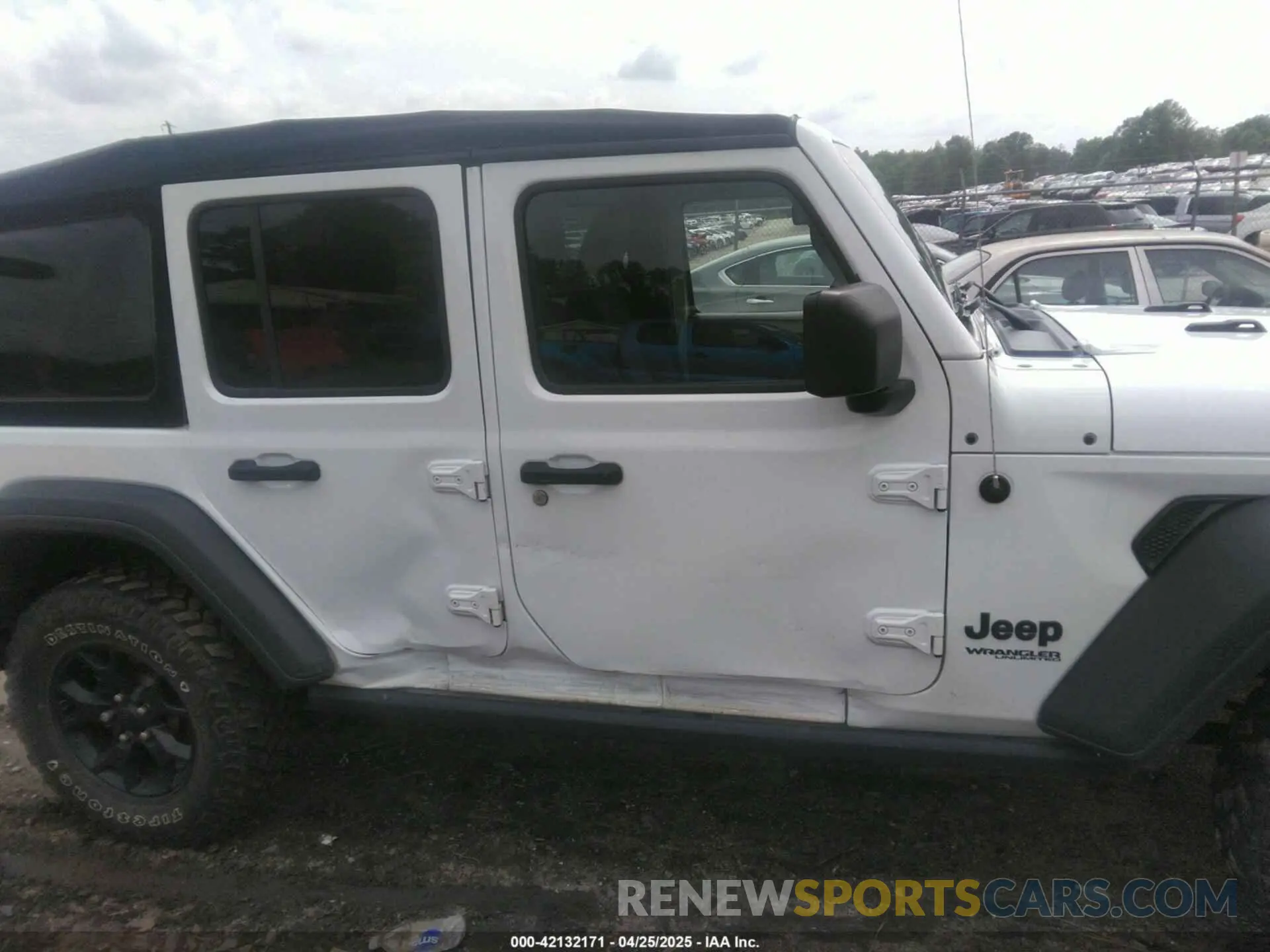 13 Photograph of a damaged car 1C4HJXDG8MW597448 JEEP WRANGLER UNLIMITED 2021