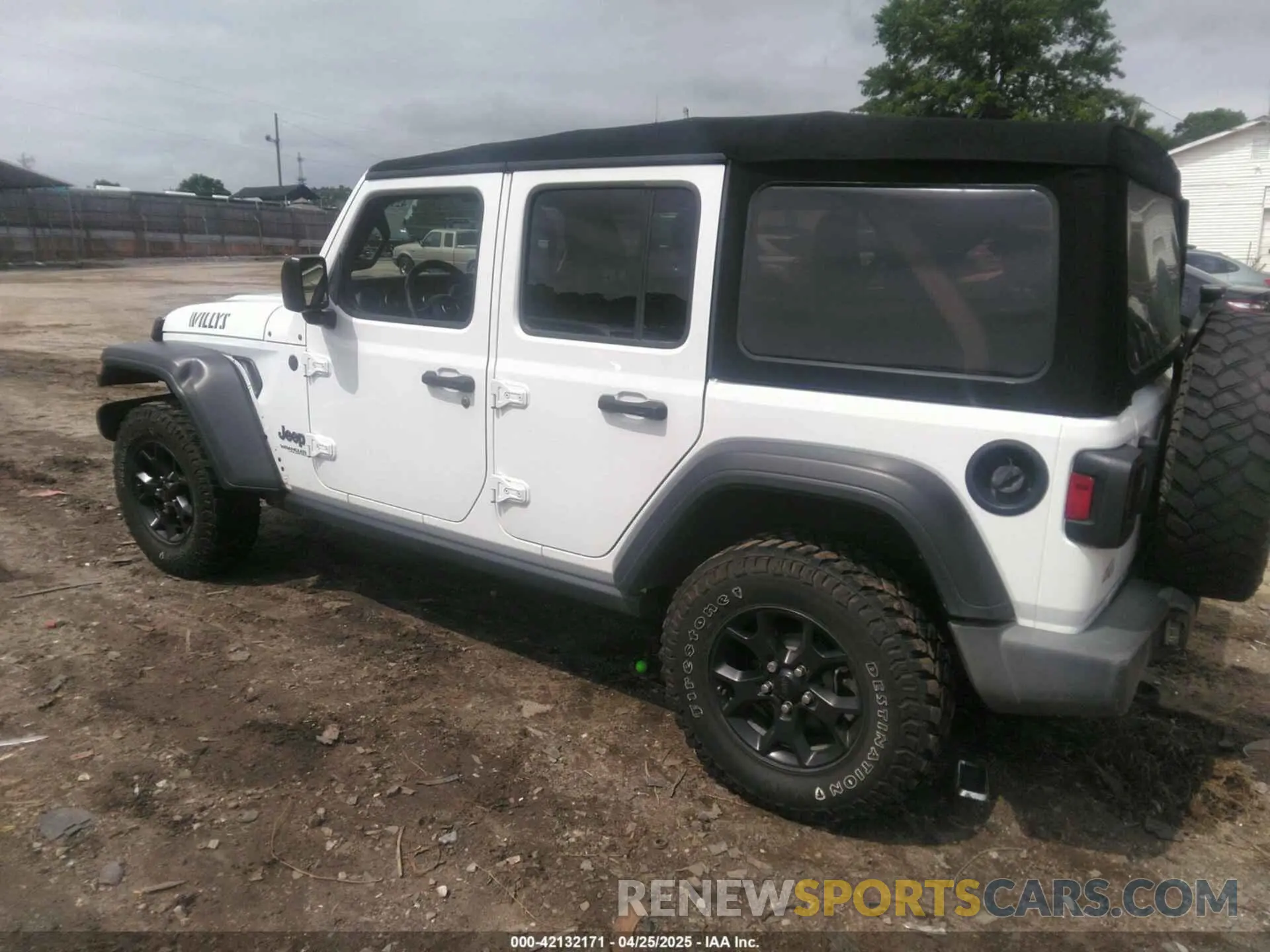 3 Photograph of a damaged car 1C4HJXDG8MW597448 JEEP WRANGLER UNLIMITED 2021