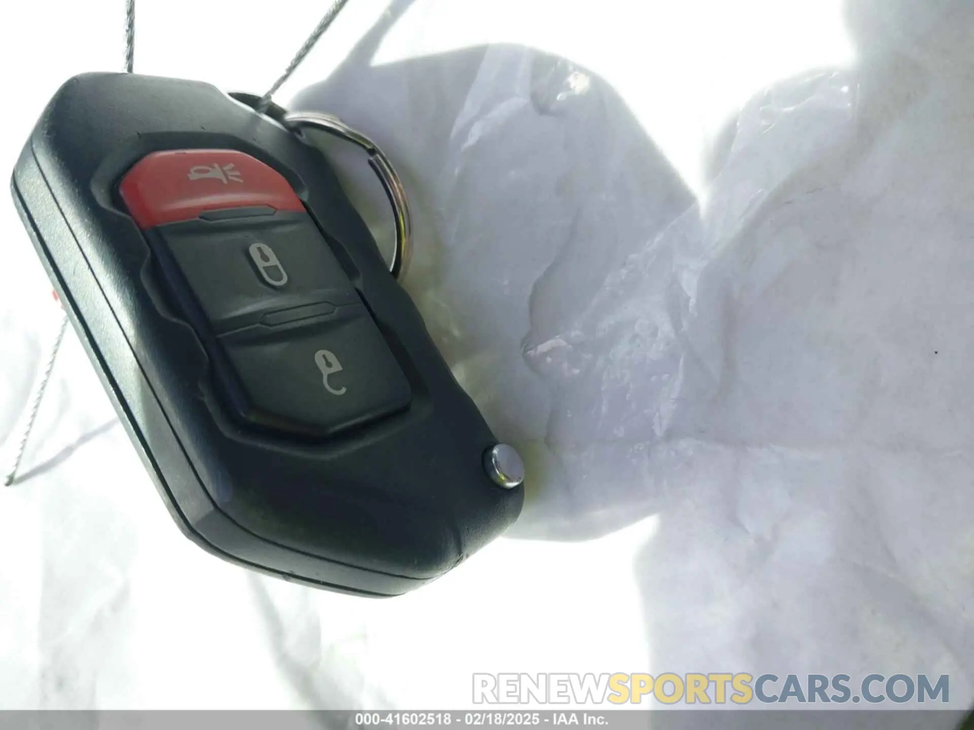 11 Photograph of a damaged car 1C4HJXDG9MW829362 JEEP WRANGLER UNLIMITED 2021