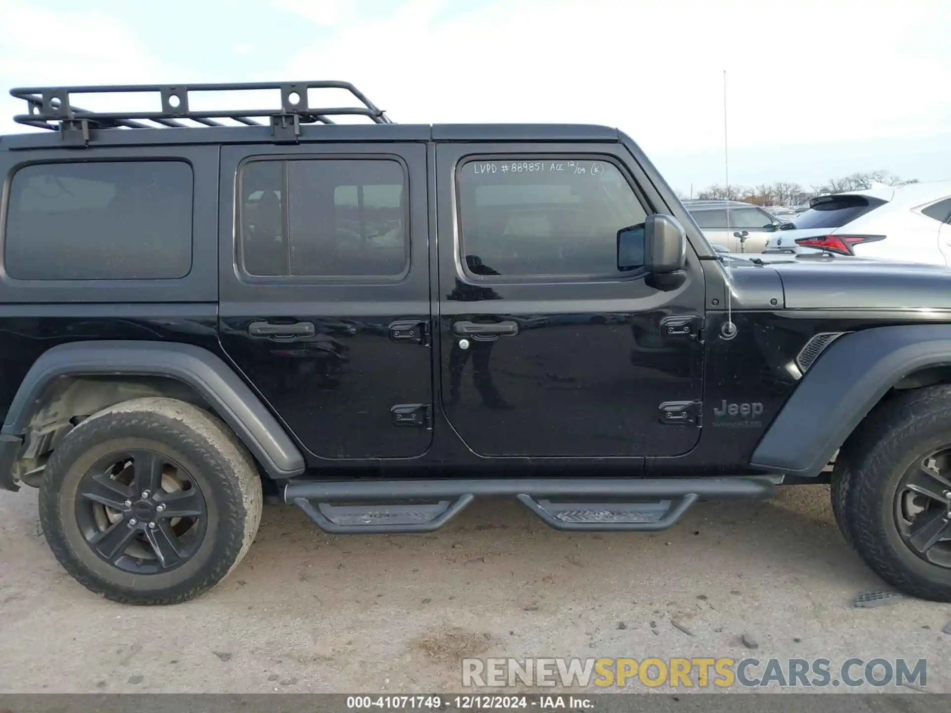 13 Photograph of a damaged car 1C4HJXDGXMW605680 JEEP WRANGLER UNLIMITED 2021