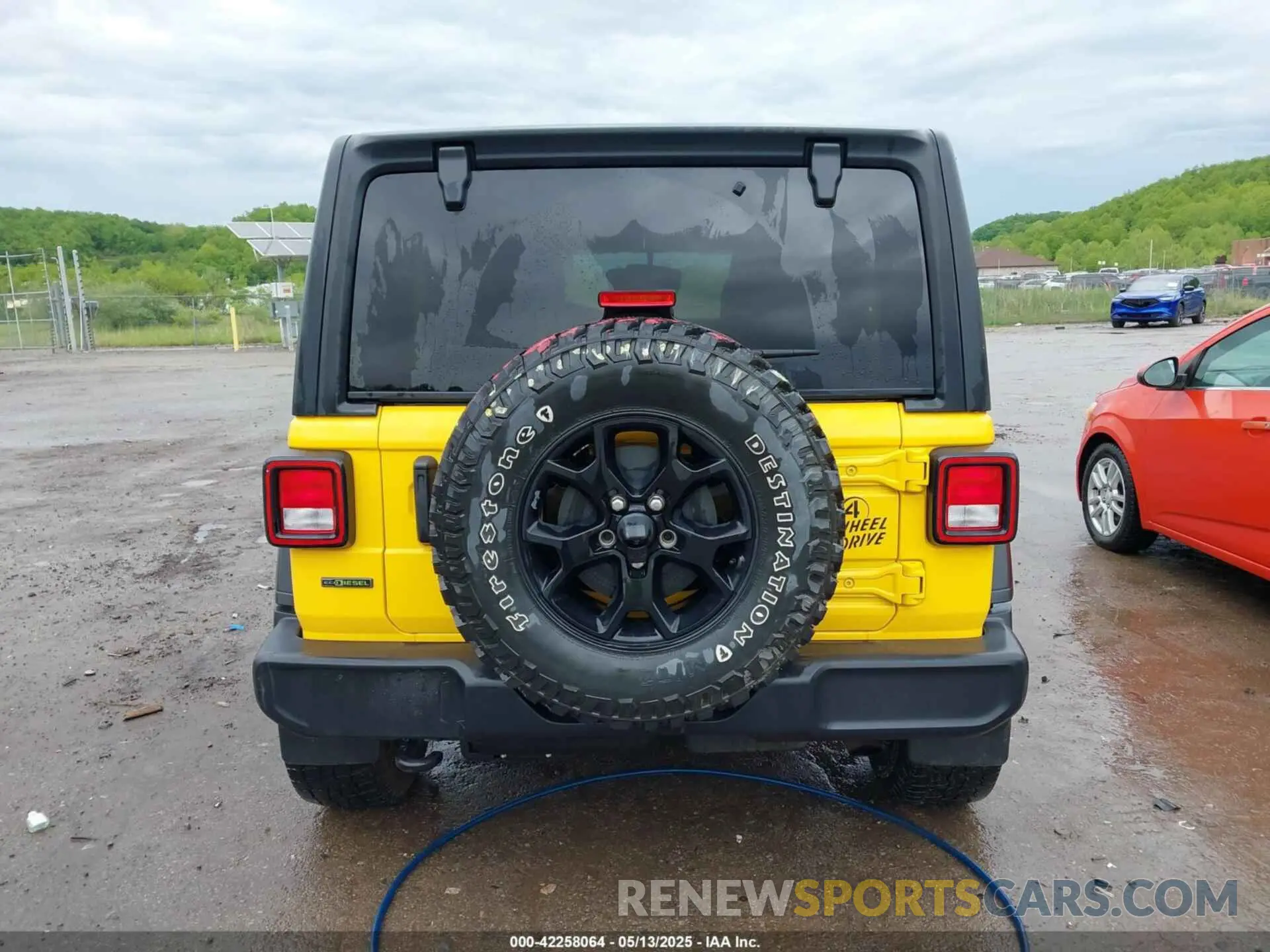 16 Photograph of a damaged car 1C4HJXDMXMW707745 JEEP WRANGLER UNLIMITED 2021