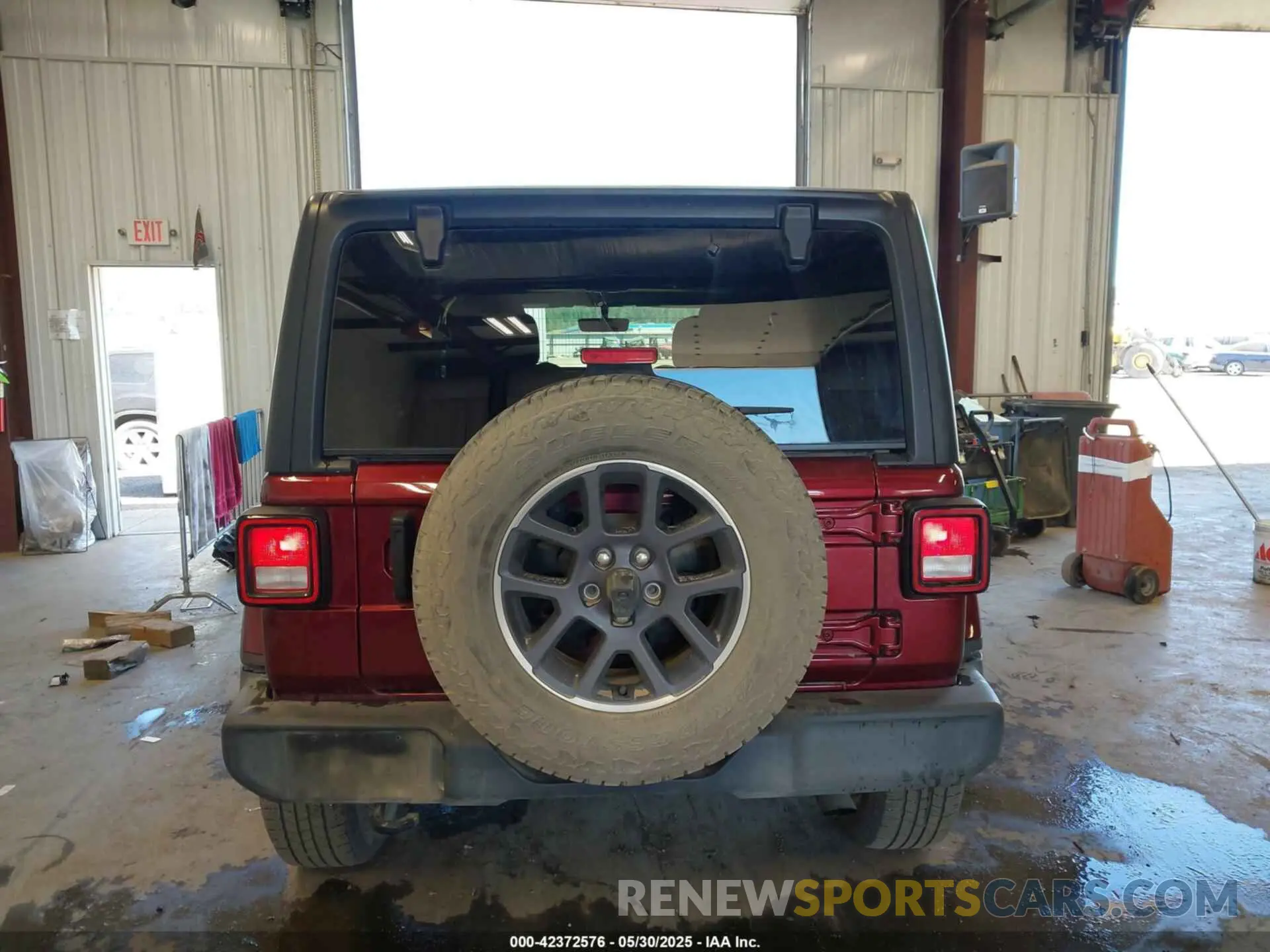 16 Photograph of a damaged car 1C4HJXDN0MW577869 JEEP WRANGLER UNLIMITED 2021