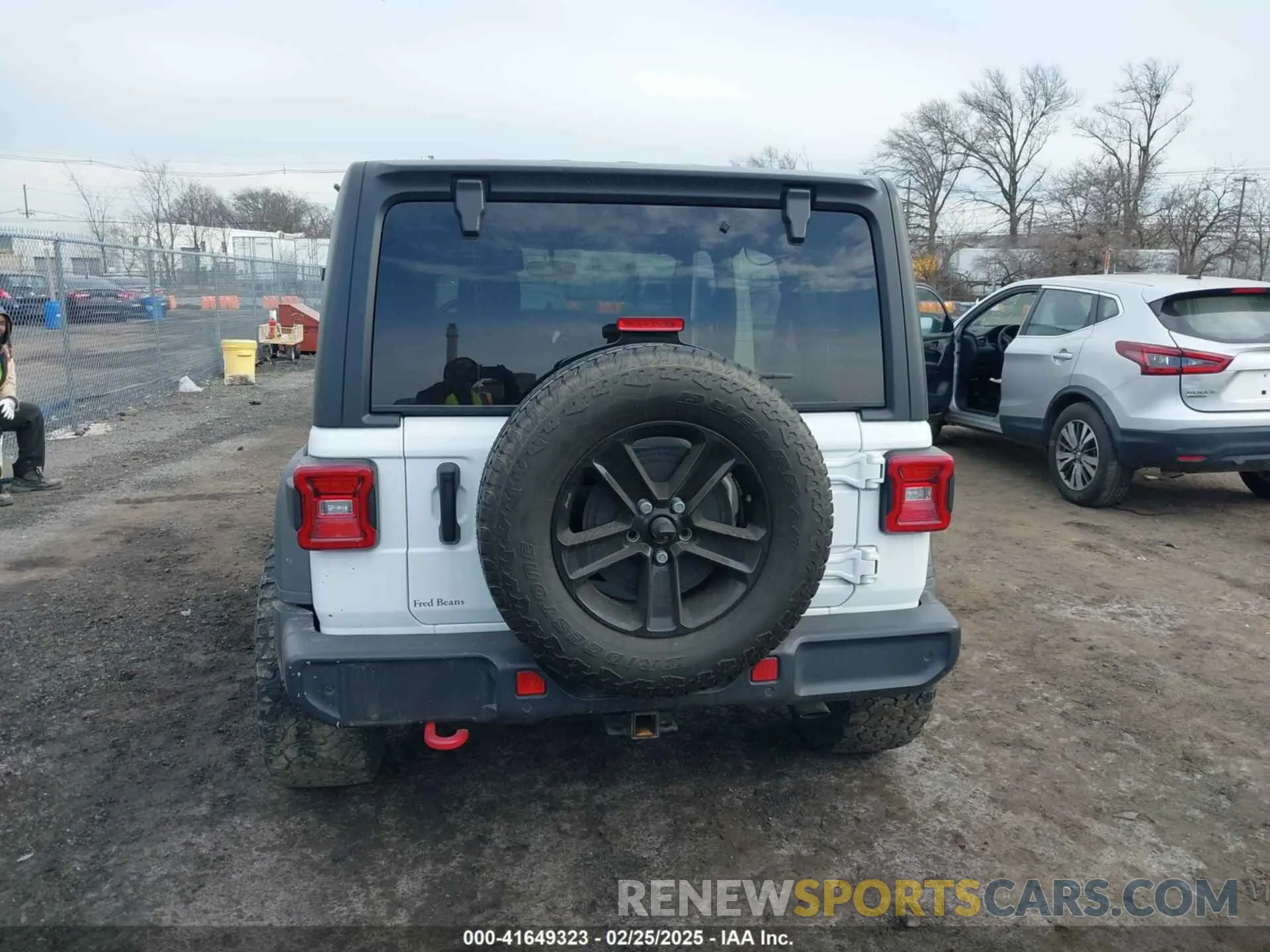 16 Photograph of a damaged car 1C4HJXDN0MW612698 JEEP WRANGLER UNLIMITED 2021