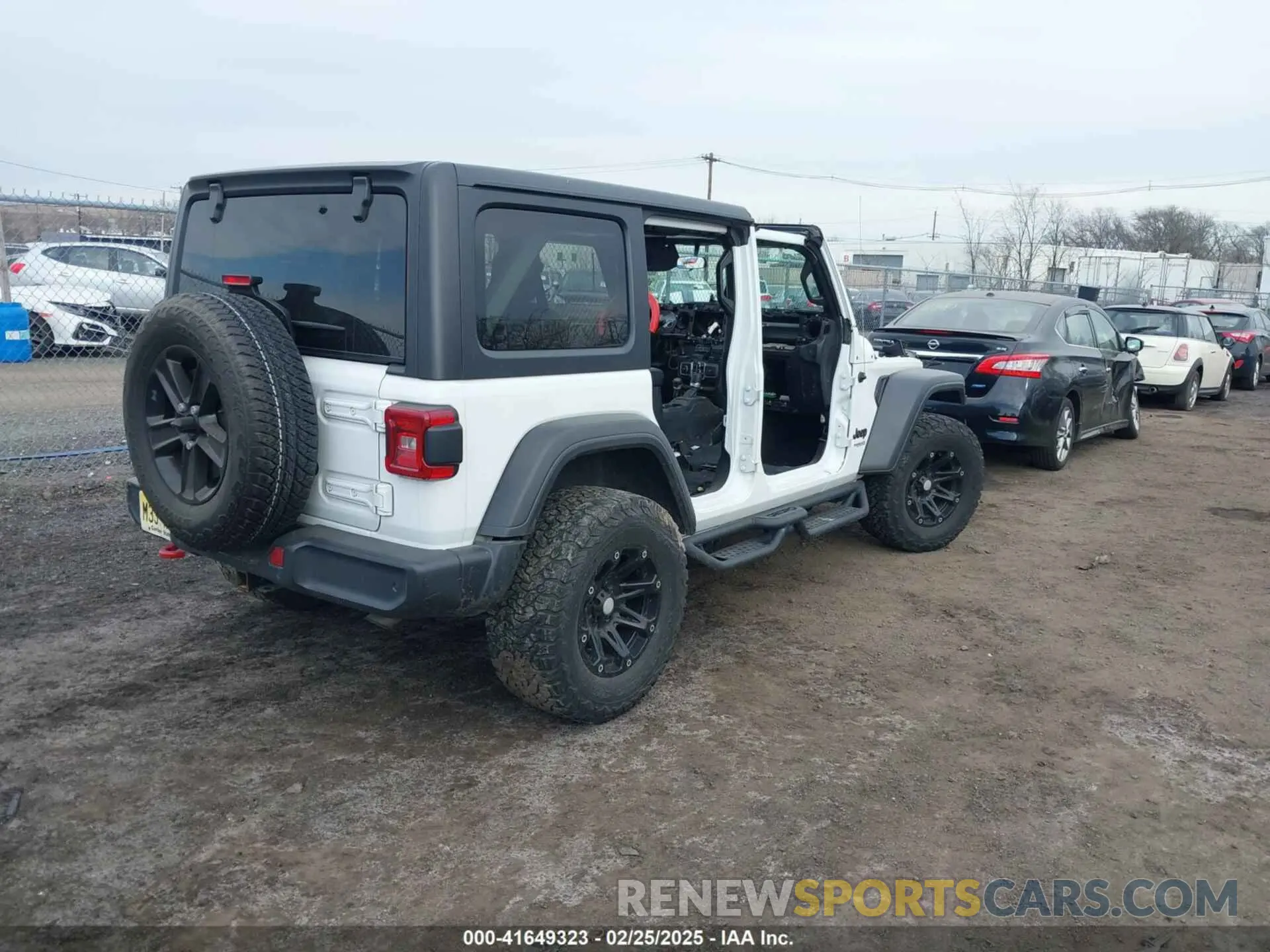 4 Photograph of a damaged car 1C4HJXDN0MW612698 JEEP WRANGLER UNLIMITED 2021