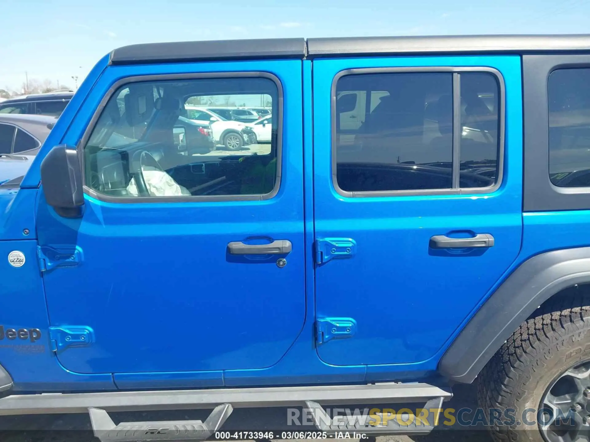 13 Photograph of a damaged car 1C4HJXDN0MW737796 JEEP WRANGLER UNLIMITED 2021