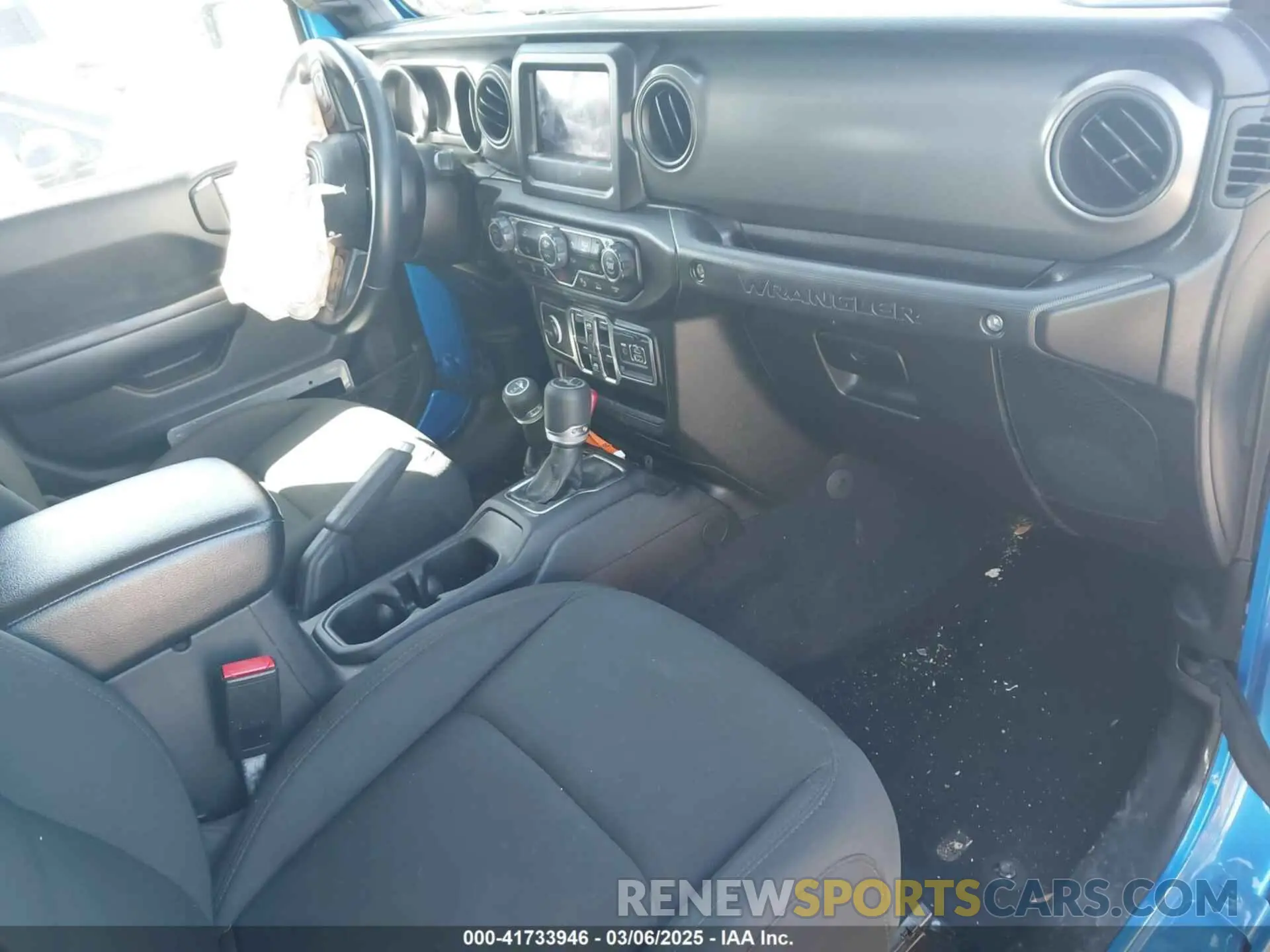 5 Photograph of a damaged car 1C4HJXDN0MW737796 JEEP WRANGLER UNLIMITED 2021