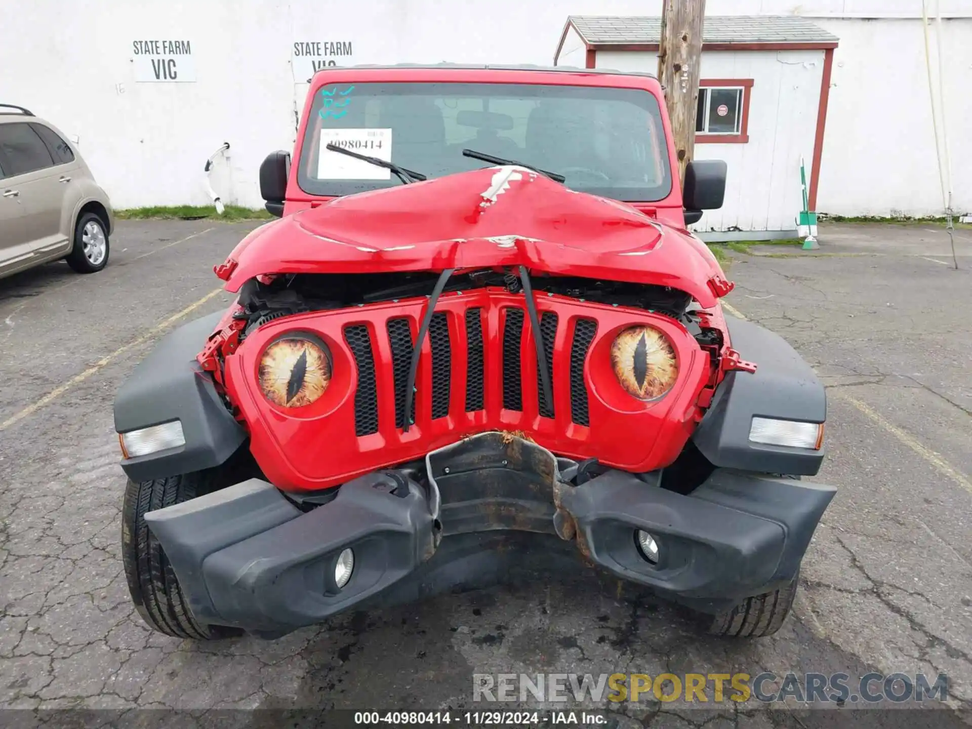 12 Photograph of a damaged car 1C4HJXDN1MW531032 JEEP WRANGLER UNLIMITED 2021