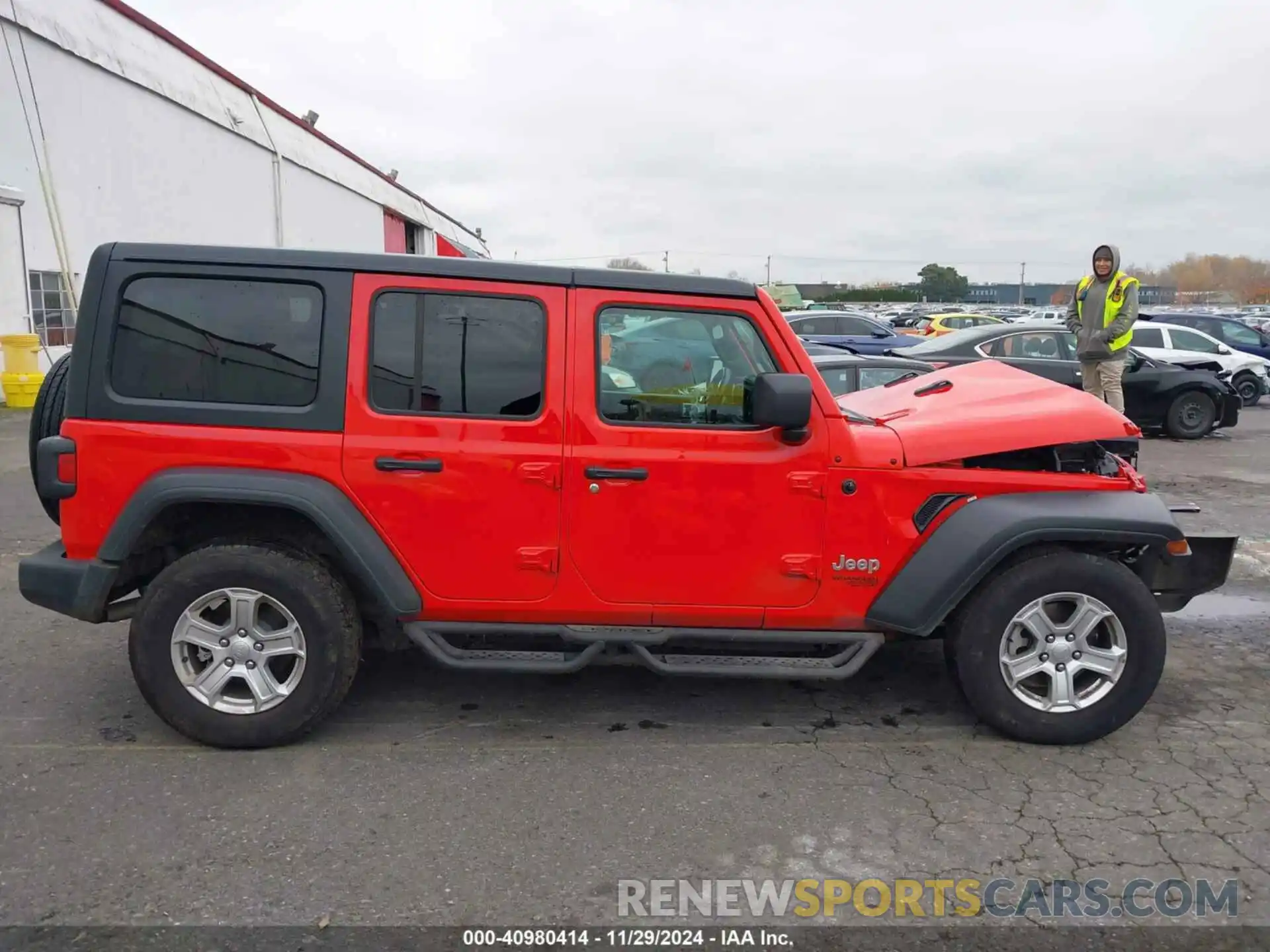 13 Photograph of a damaged car 1C4HJXDN1MW531032 JEEP WRANGLER UNLIMITED 2021