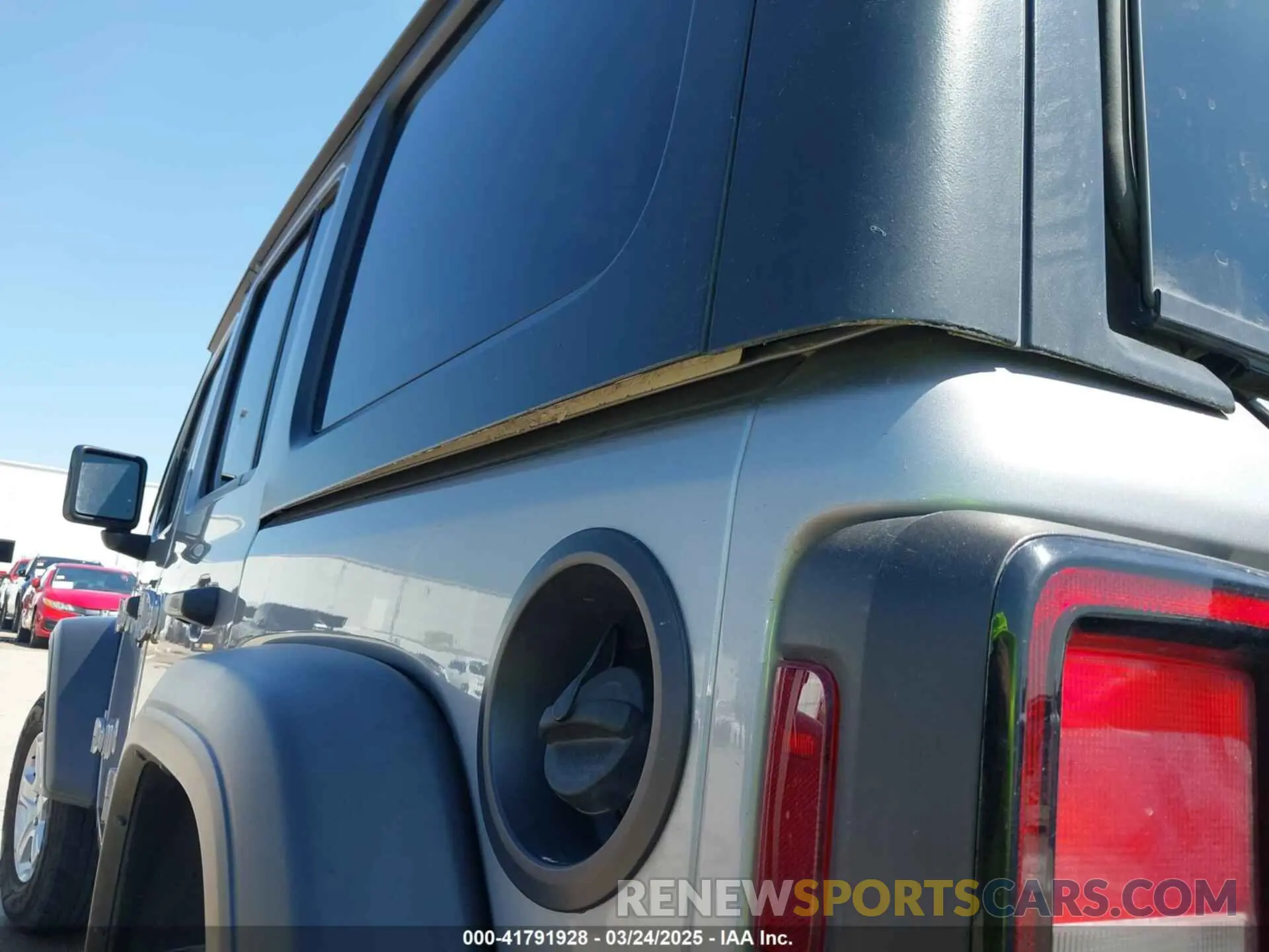 13 Photograph of a damaged car 1C4HJXDN1MW616467 JEEP WRANGLER UNLIMITED 2021