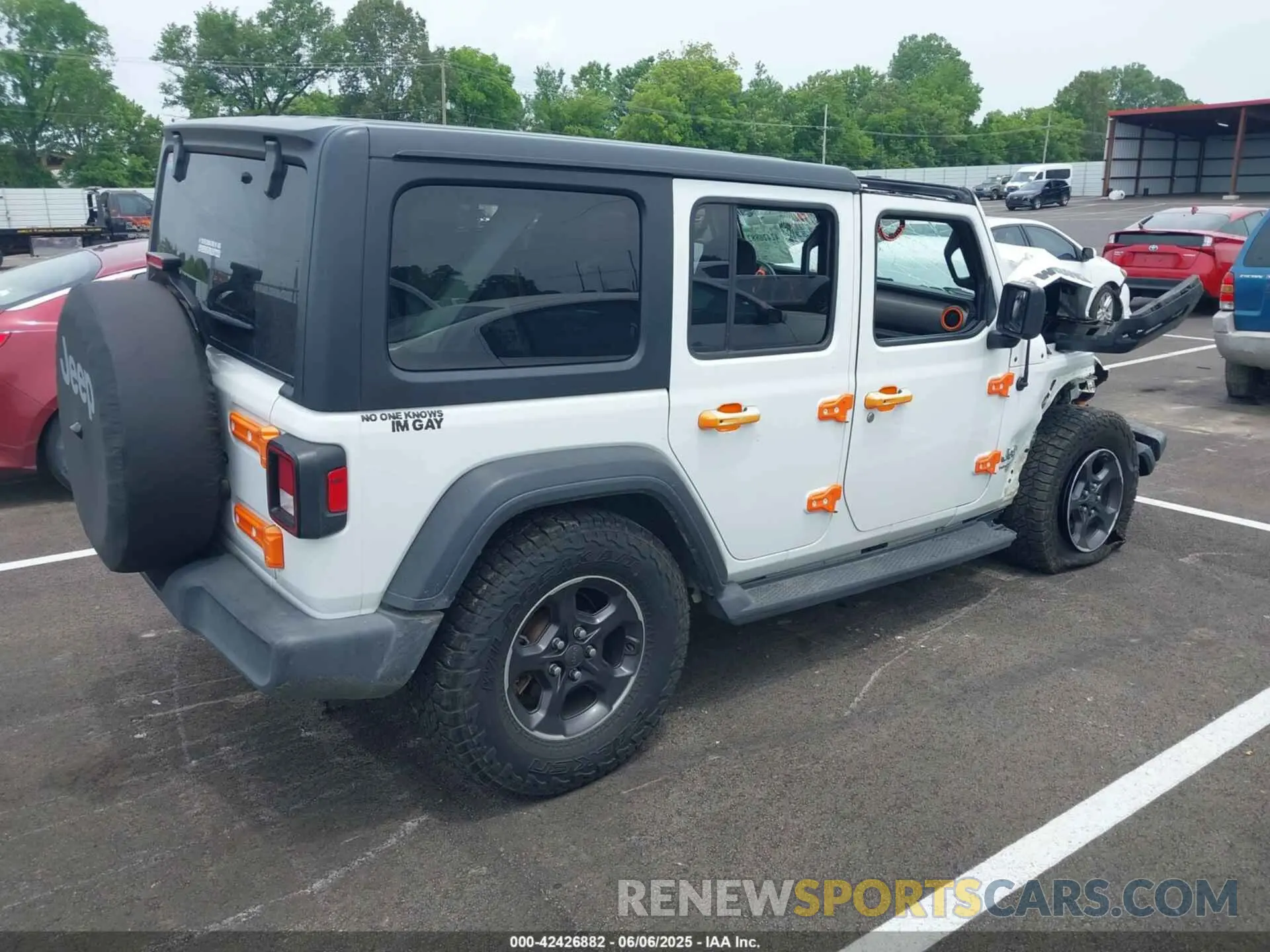 4 Photograph of a damaged car 1C4HJXDN1MW648061 JEEP WRANGLER UNLIMITED 2021