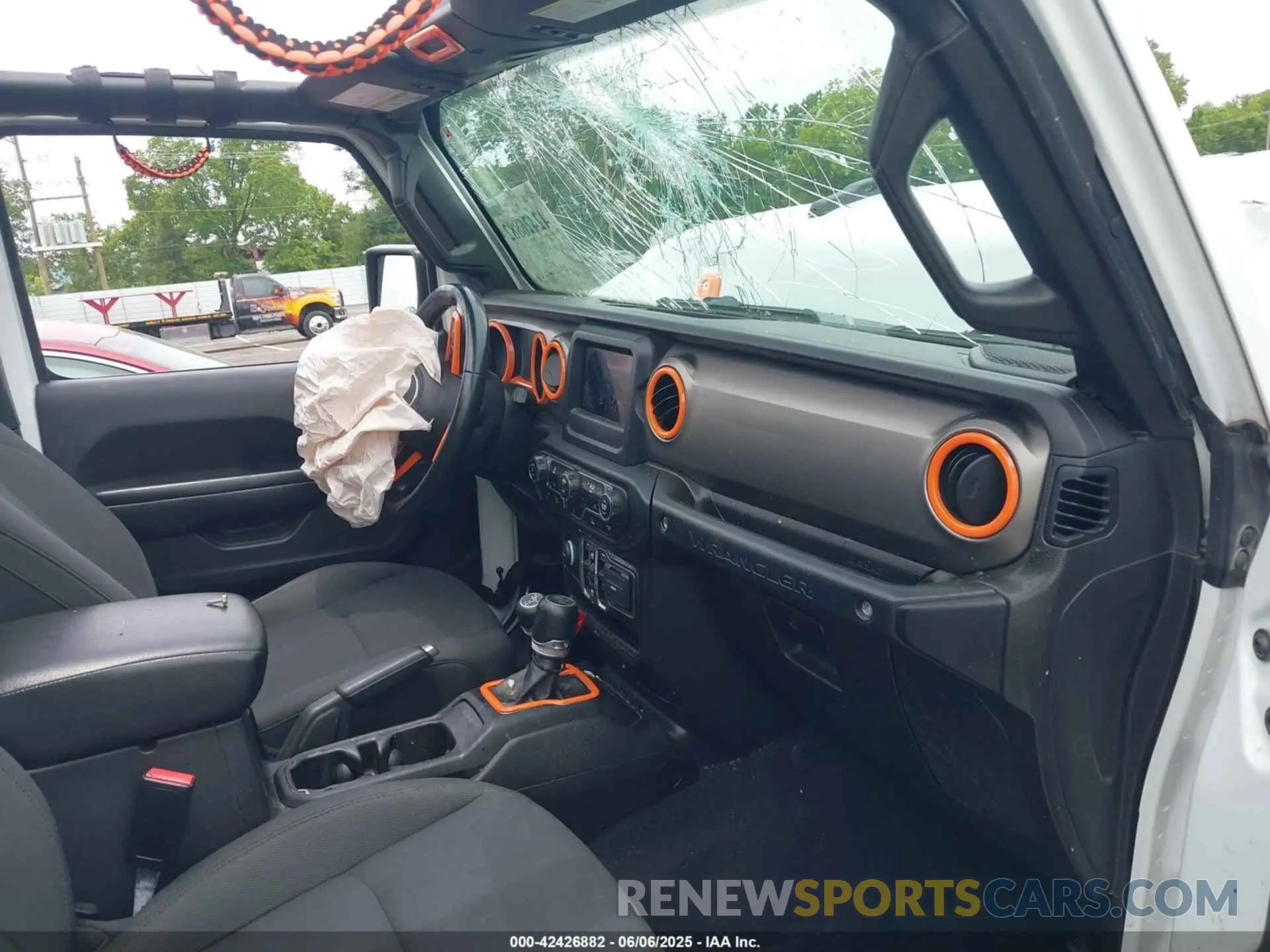 5 Photograph of a damaged car 1C4HJXDN1MW648061 JEEP WRANGLER UNLIMITED 2021