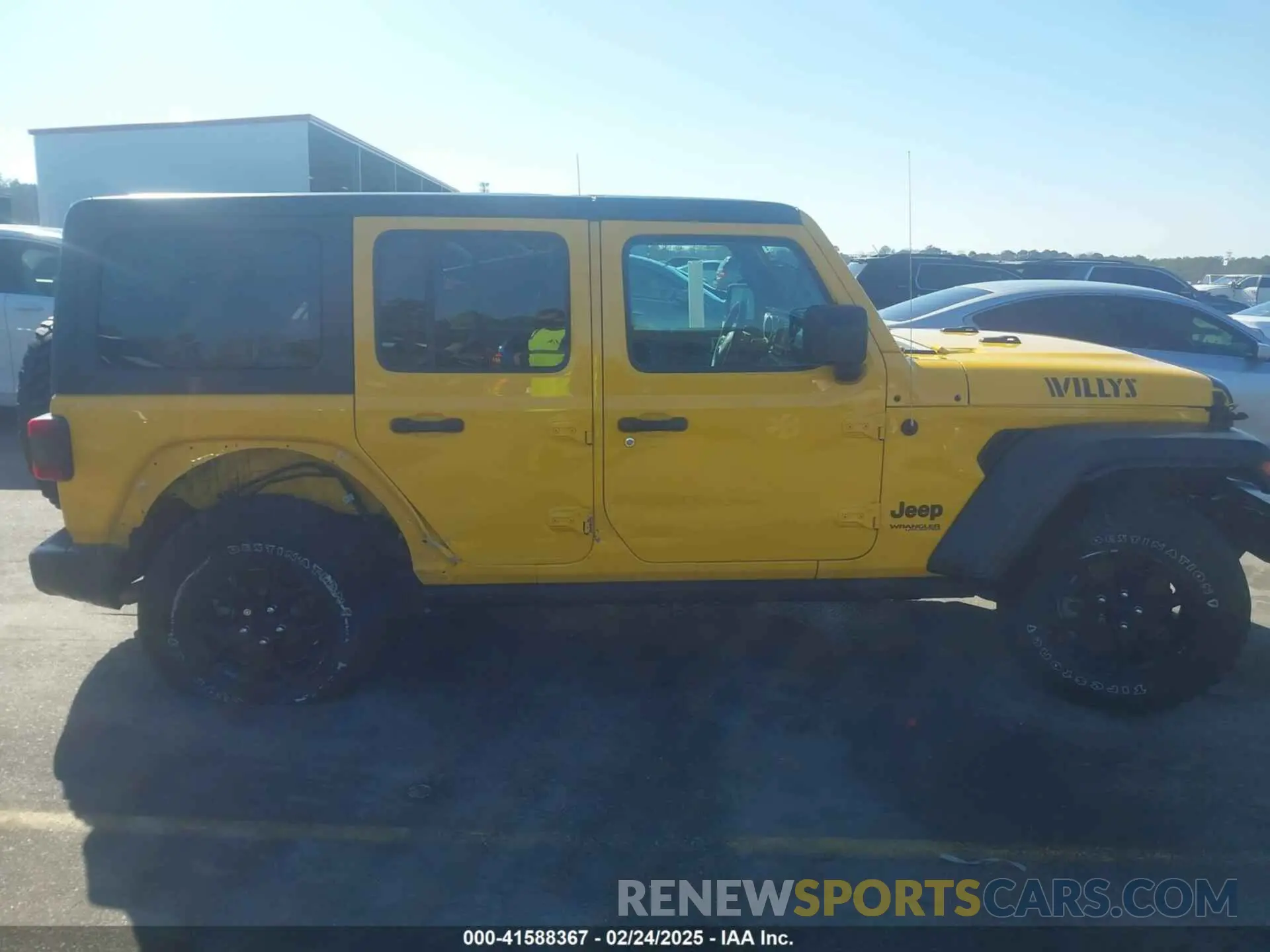 13 Photograph of a damaged car 1C4HJXDN1MW650103 JEEP WRANGLER UNLIMITED 2021