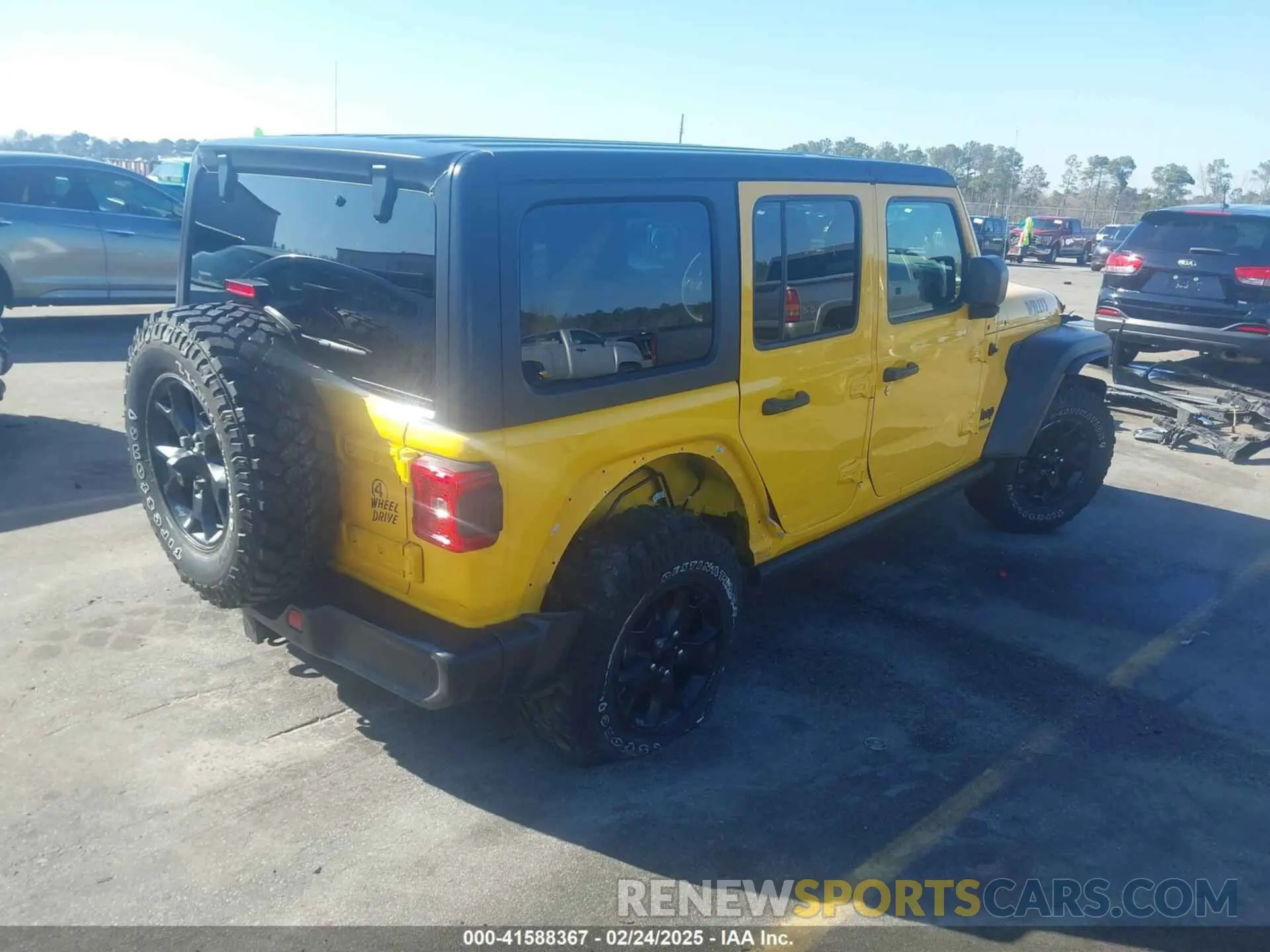 4 Photograph of a damaged car 1C4HJXDN1MW650103 JEEP WRANGLER UNLIMITED 2021