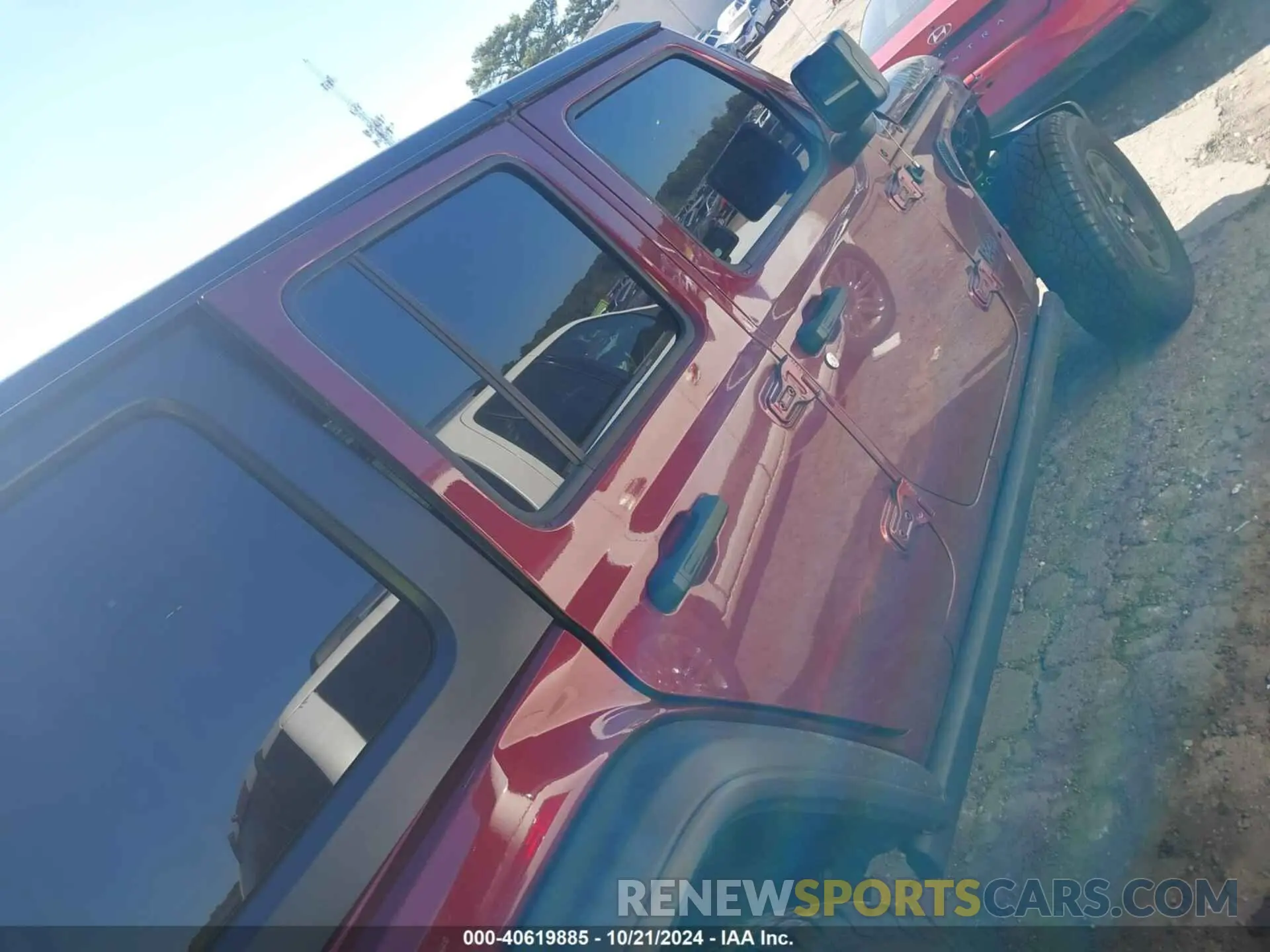 17 Photograph of a damaged car 1C4HJXDN1MW650554 JEEP WRANGLER UNLIMITED 2021