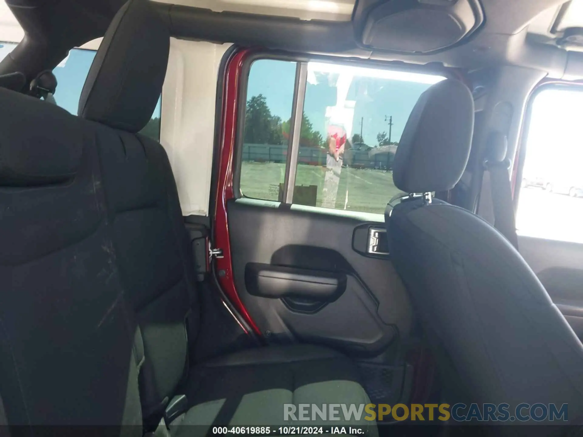 8 Photograph of a damaged car 1C4HJXDN1MW650554 JEEP WRANGLER UNLIMITED 2021