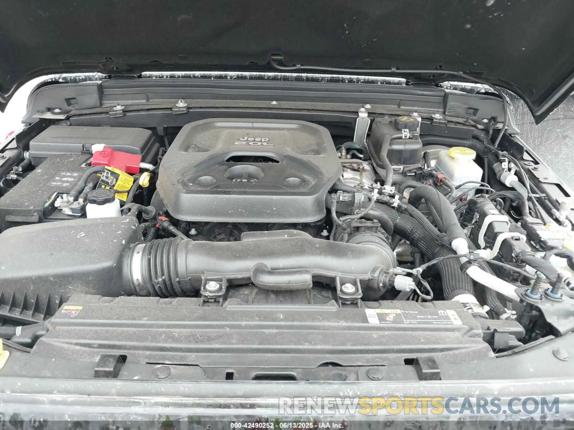 10 Photograph of a damaged car 1C4HJXDN1MW660579 JEEP WRANGLER UNLIMITED 2021
