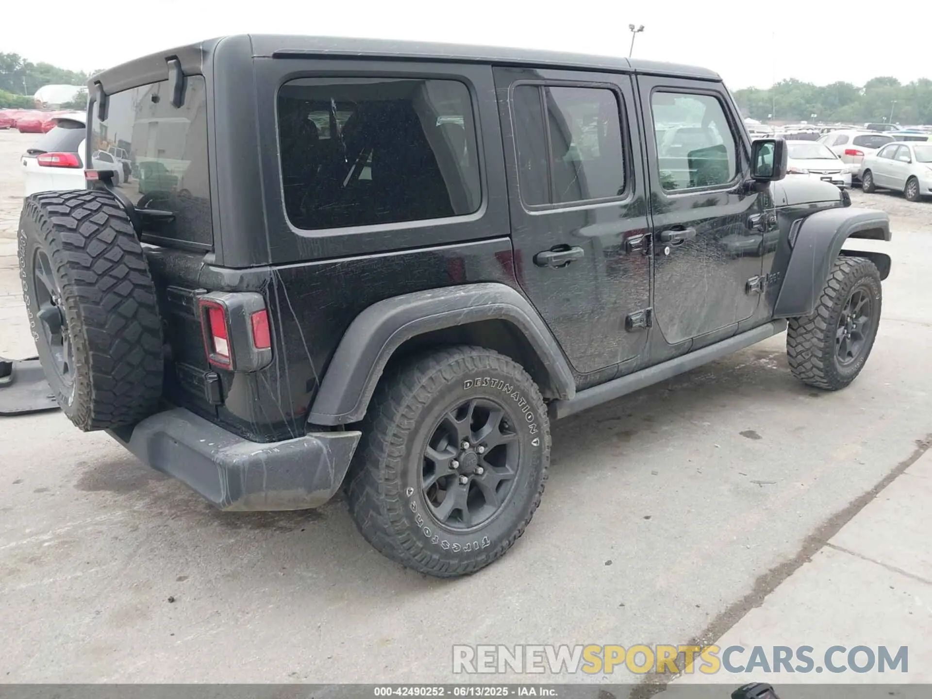 4 Photograph of a damaged car 1C4HJXDN1MW660579 JEEP WRANGLER UNLIMITED 2021