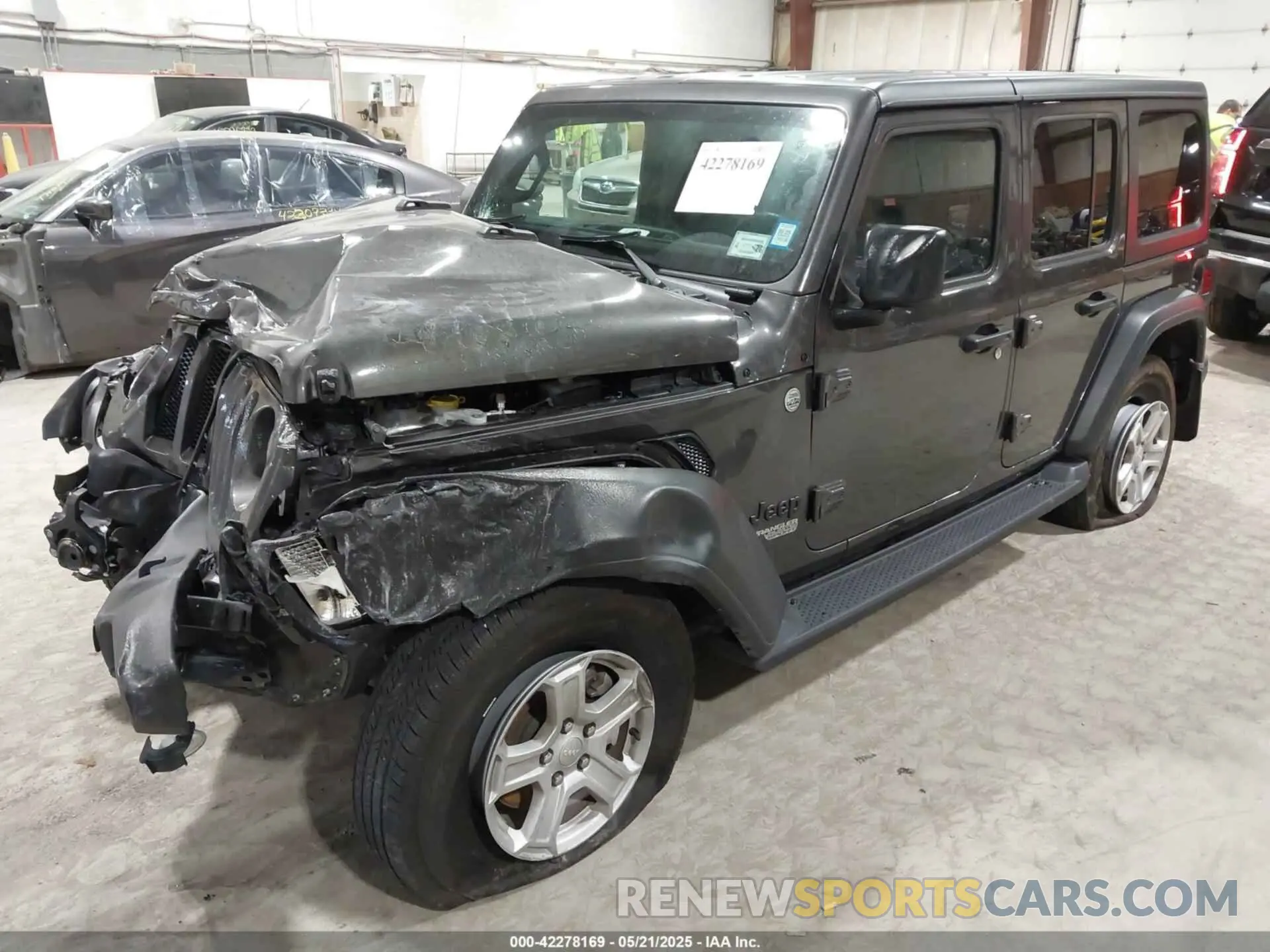 19 Photograph of a damaged car 1C4HJXDN2MW701625 JEEP WRANGLER UNLIMITED 2021