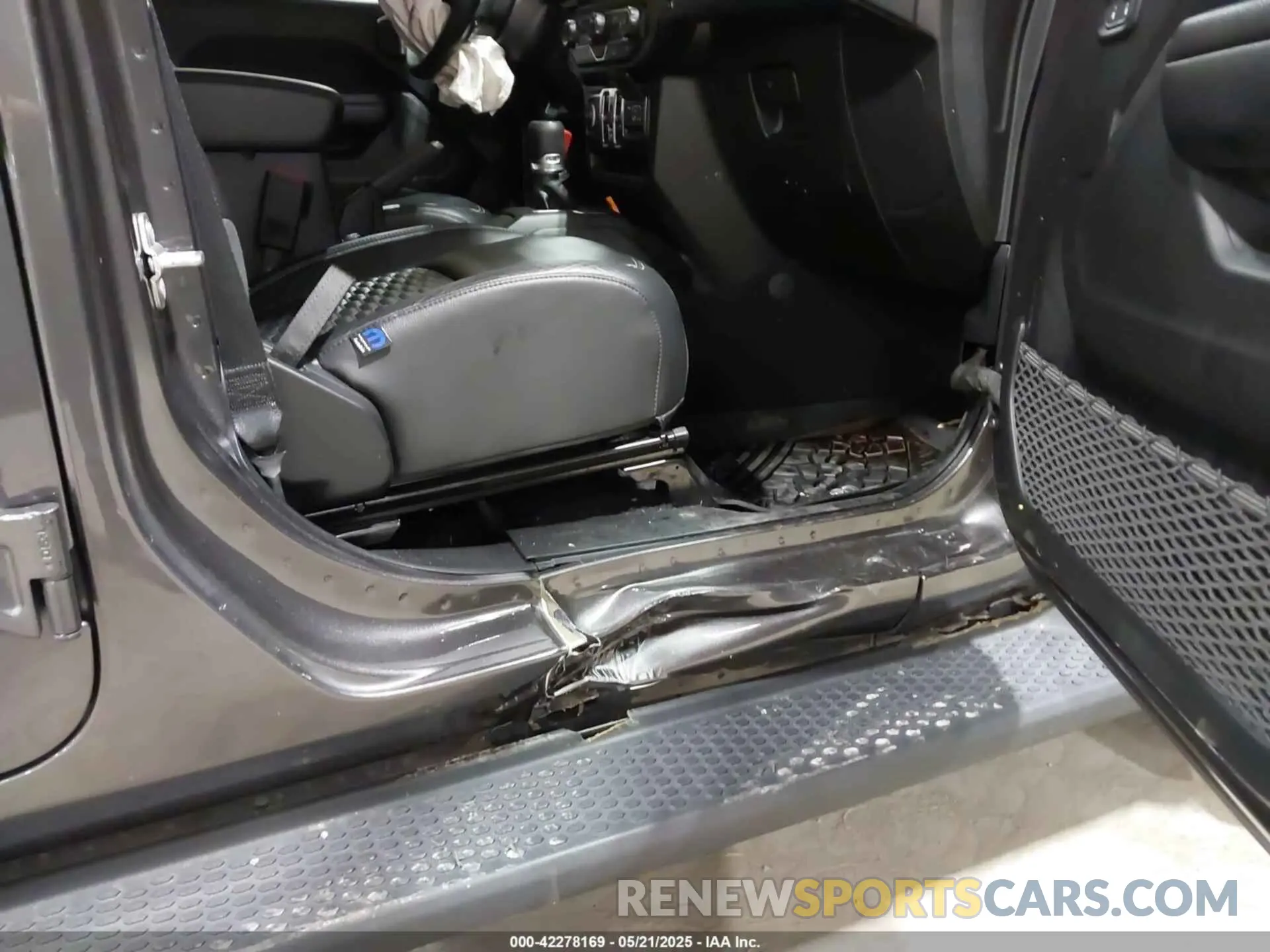 20 Photograph of a damaged car 1C4HJXDN2MW701625 JEEP WRANGLER UNLIMITED 2021