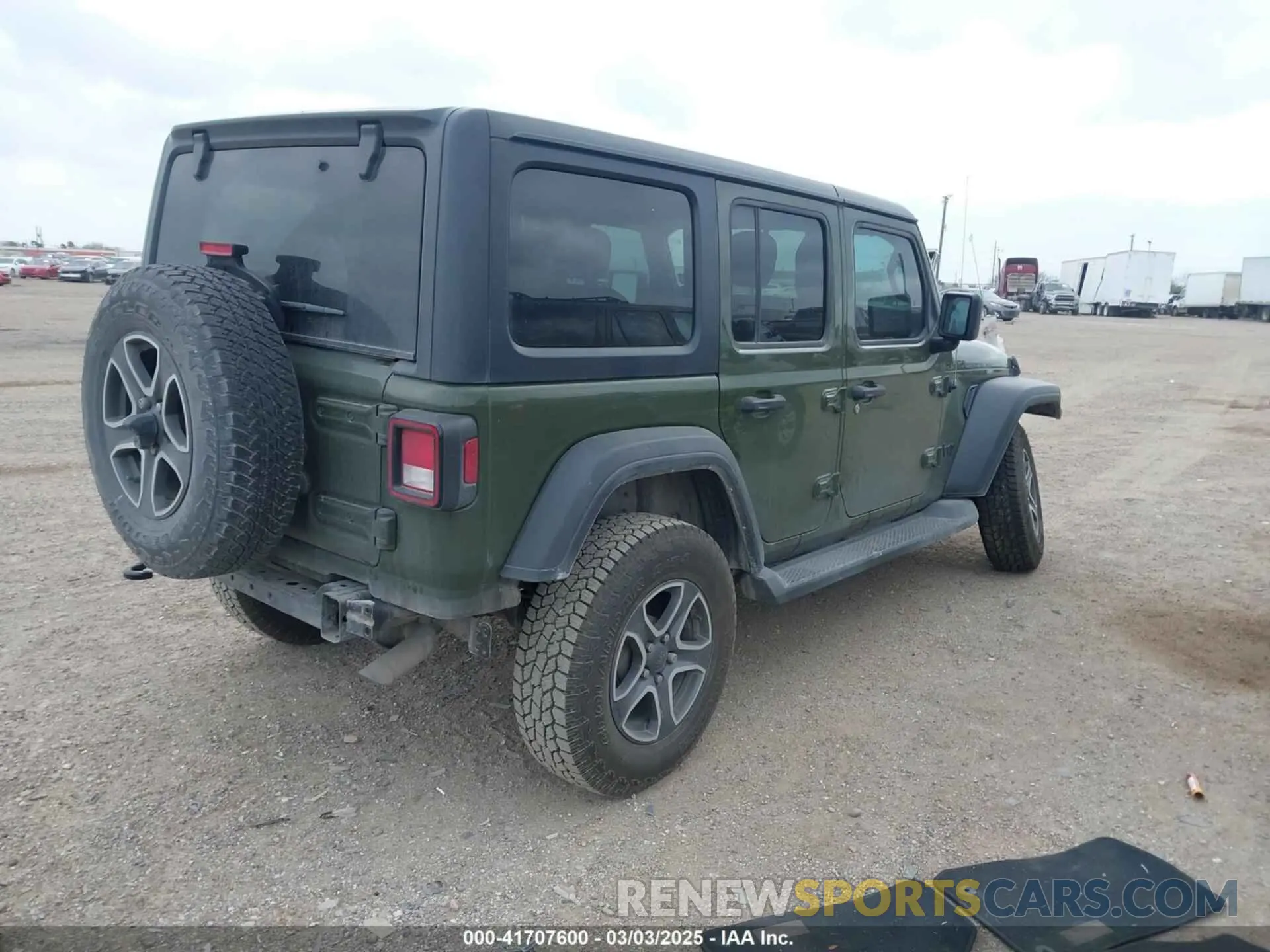 4 Photograph of a damaged car 1C4HJXDN3MW701553 JEEP WRANGLER UNLIMITED 2021
