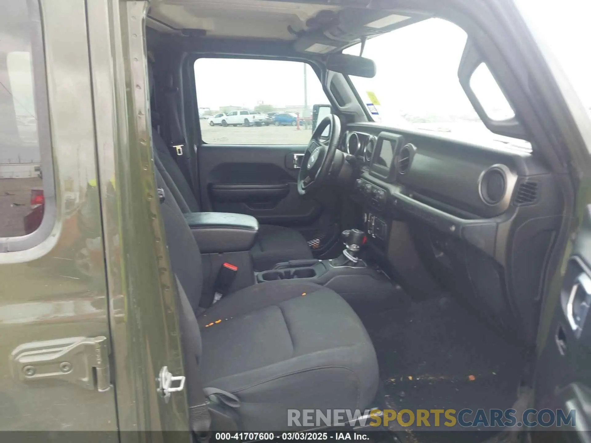 5 Photograph of a damaged car 1C4HJXDN3MW701553 JEEP WRANGLER UNLIMITED 2021